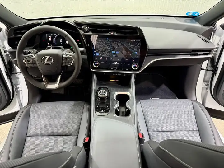 Lexus RZ 350e e-PREMIUM FWD 2026, foto 13
