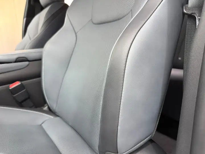 Lexus RZ 350e e-PREMIUM FWD 2026, foto 10