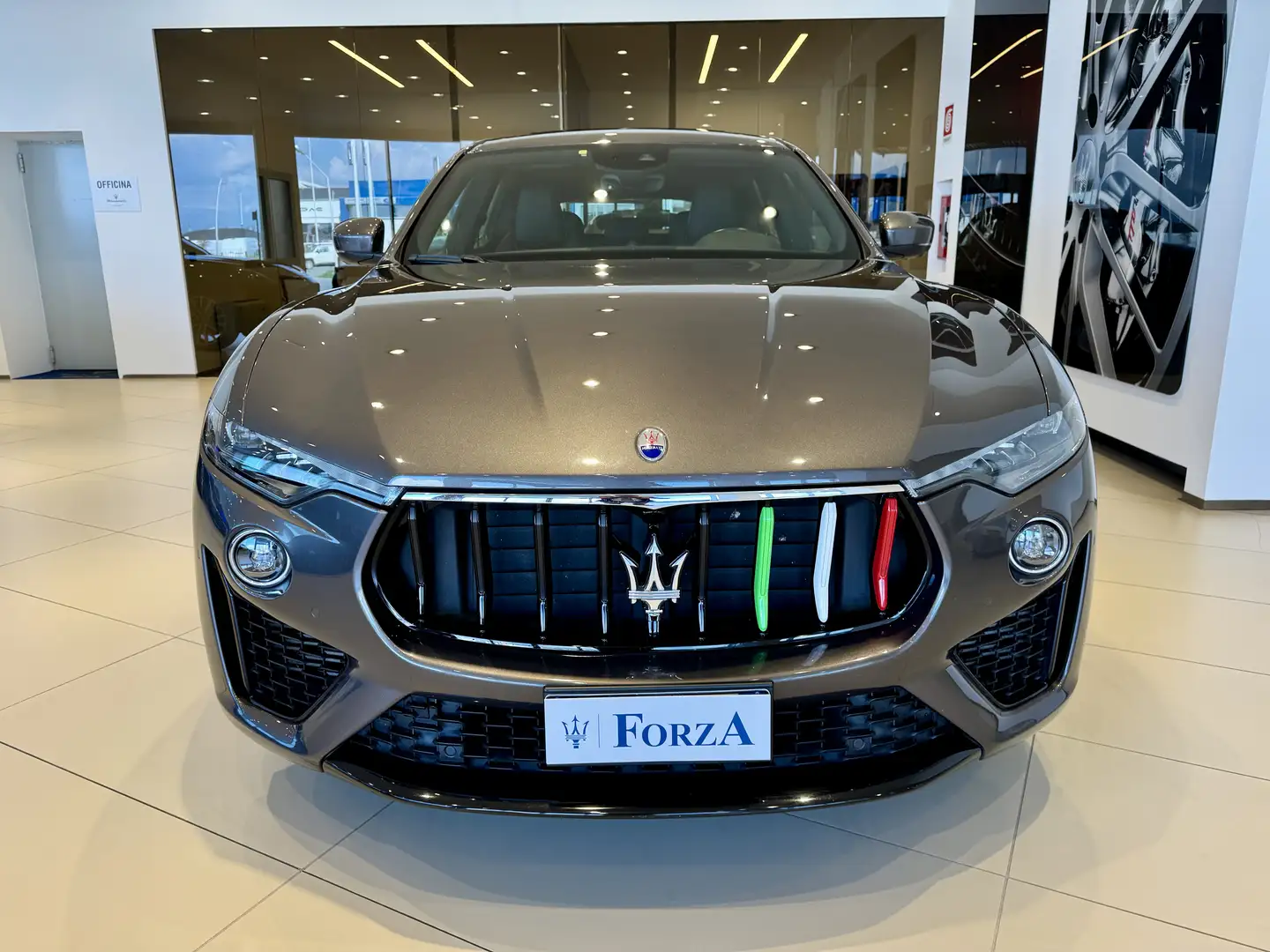 Maserati Levante 3.0 V6 Gransport 250cv ,Tetto panoramico apr.C.21 Gris - 2