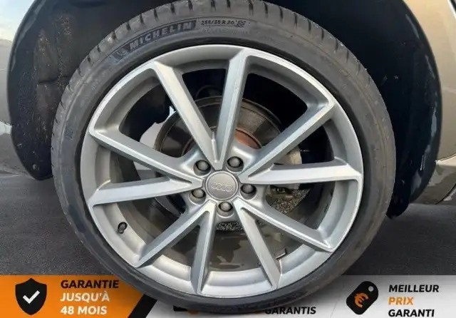 Audi Q3 view 7