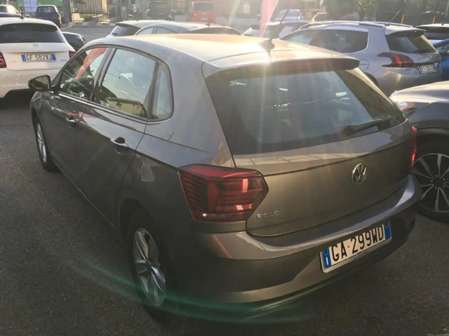 Volkswagen Polo 1.0 TSI DSG 95cv Comfortline +Tech Pack Gris - 2