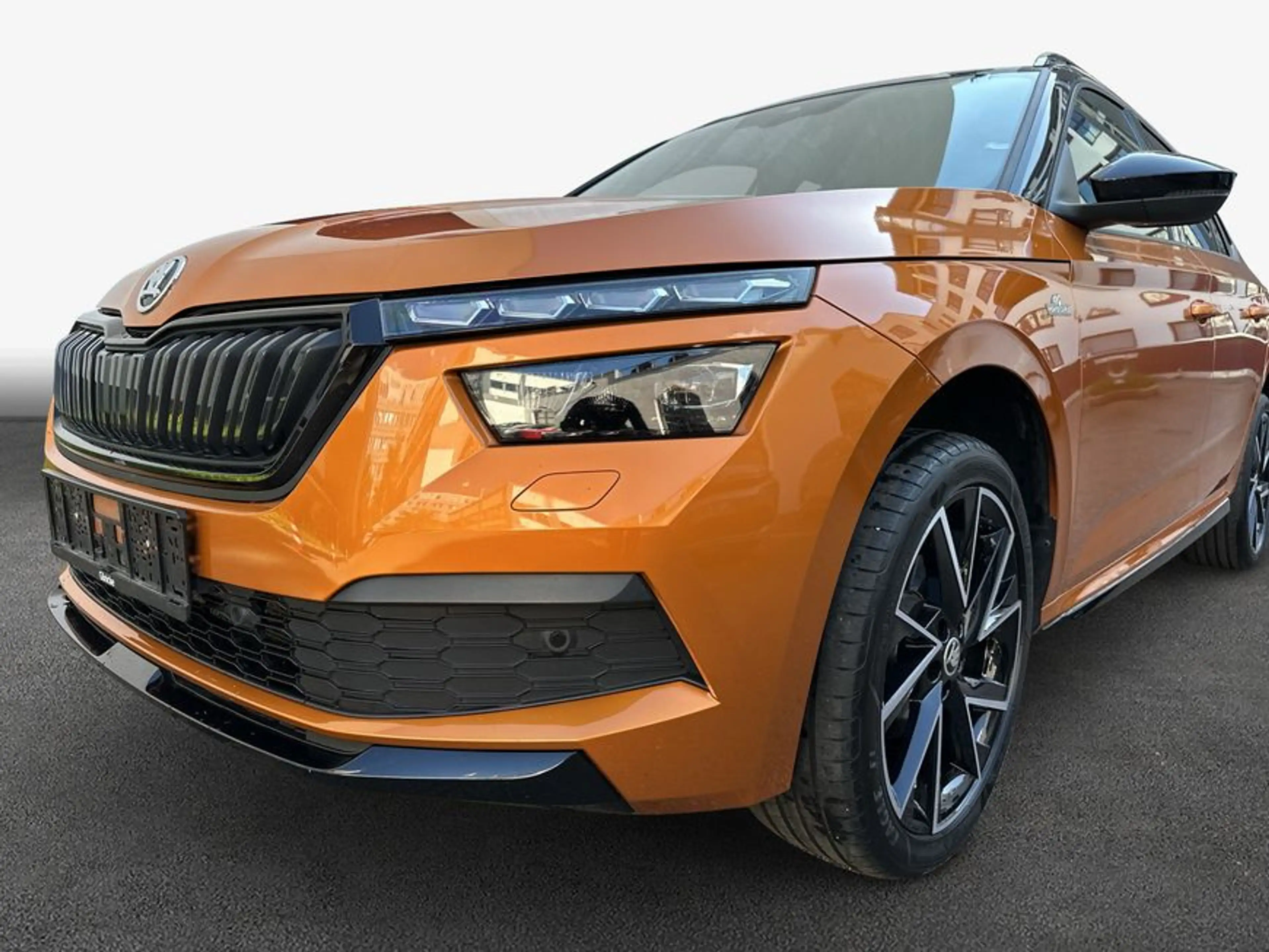 Skoda Kamiq 1.5 TSI DSG Monte Carlo — photo 6