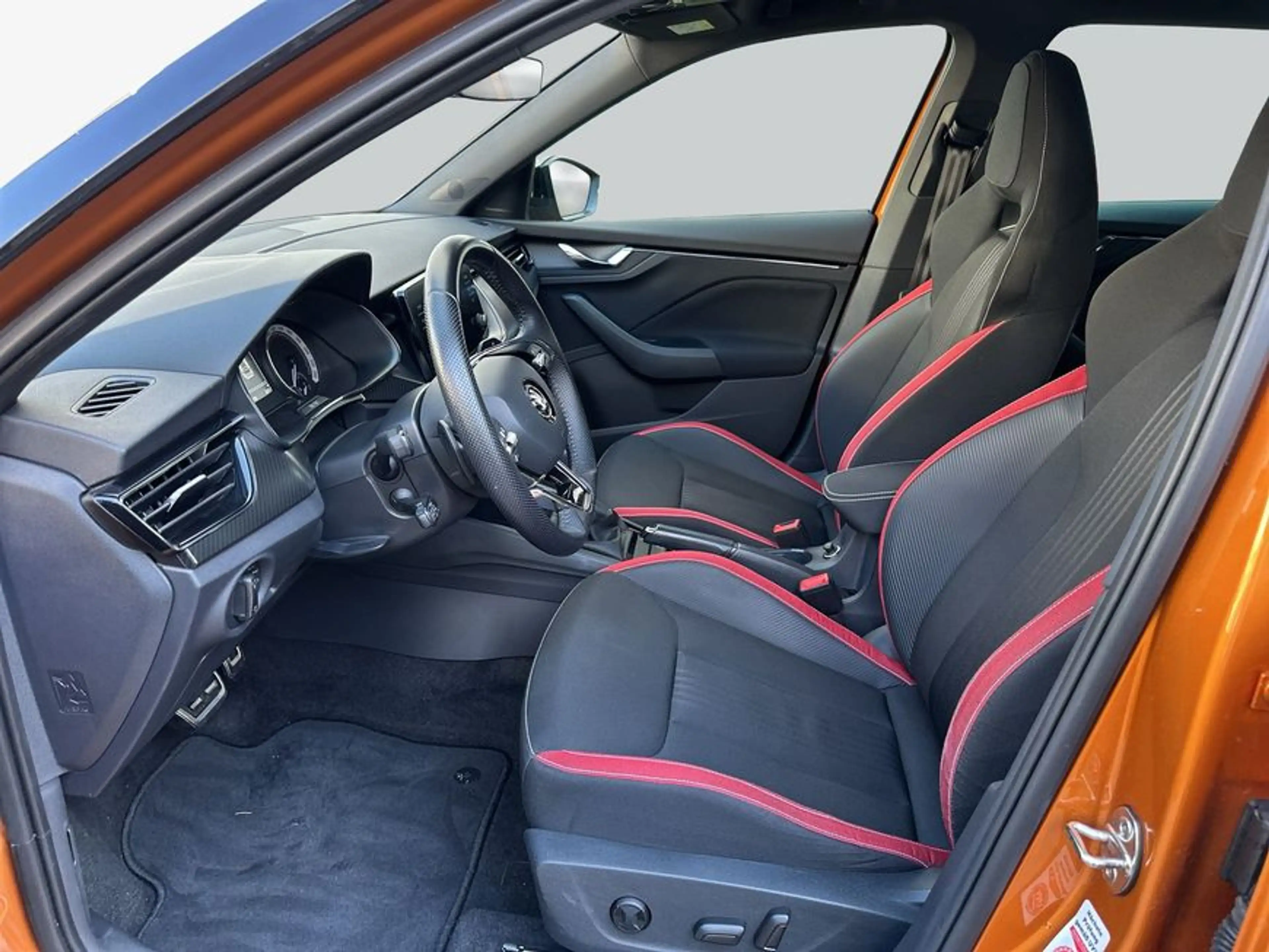 Skoda Kamiq 1.5 TSI DSG Monte Carlo — photo 9