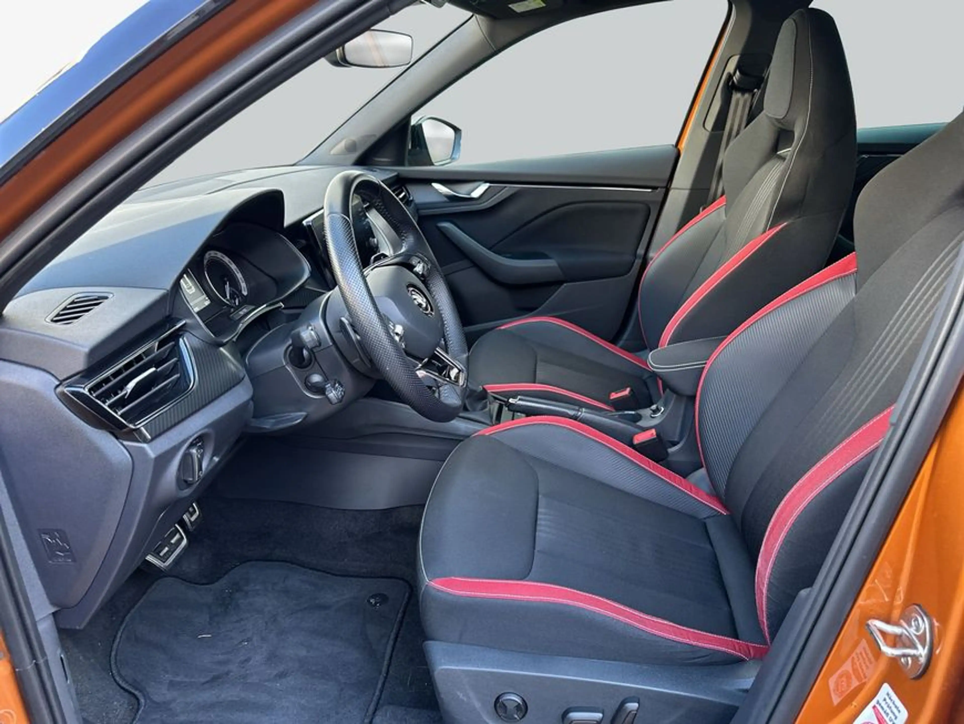 Skoda Kamiq 1.5 TSI DSG Monte Carlo — photo 10