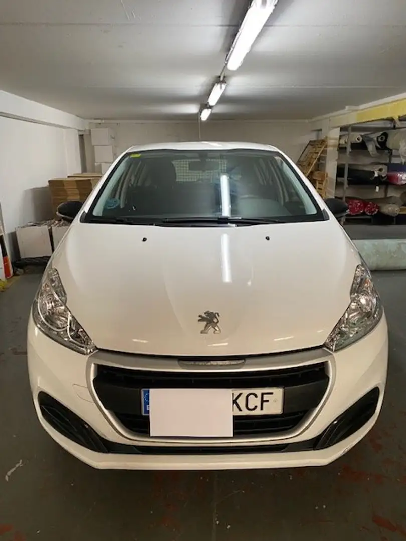 Peugeot 208 208 XAD 1.6 BlueHDI 75 Белый - 1