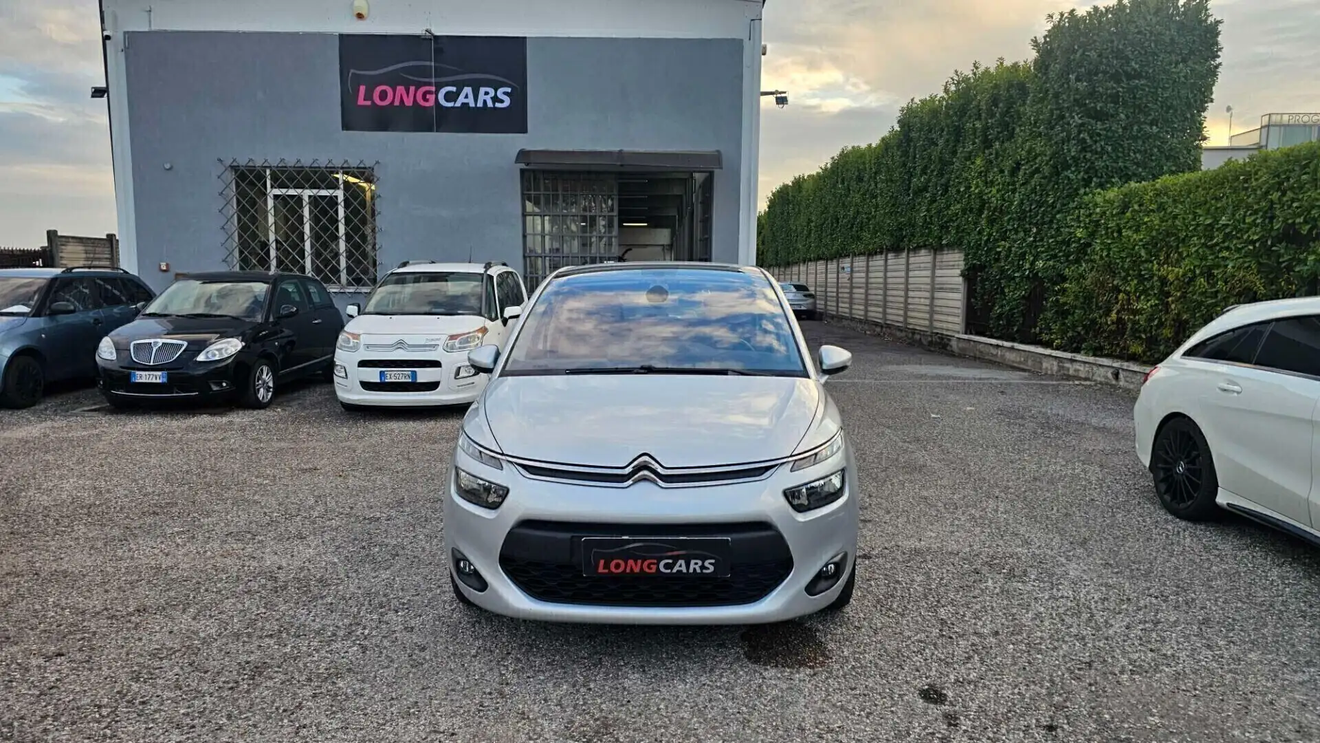 Citroen C4 Picasso 1.6 HDi Exclusive Neopatentati Gris - 2