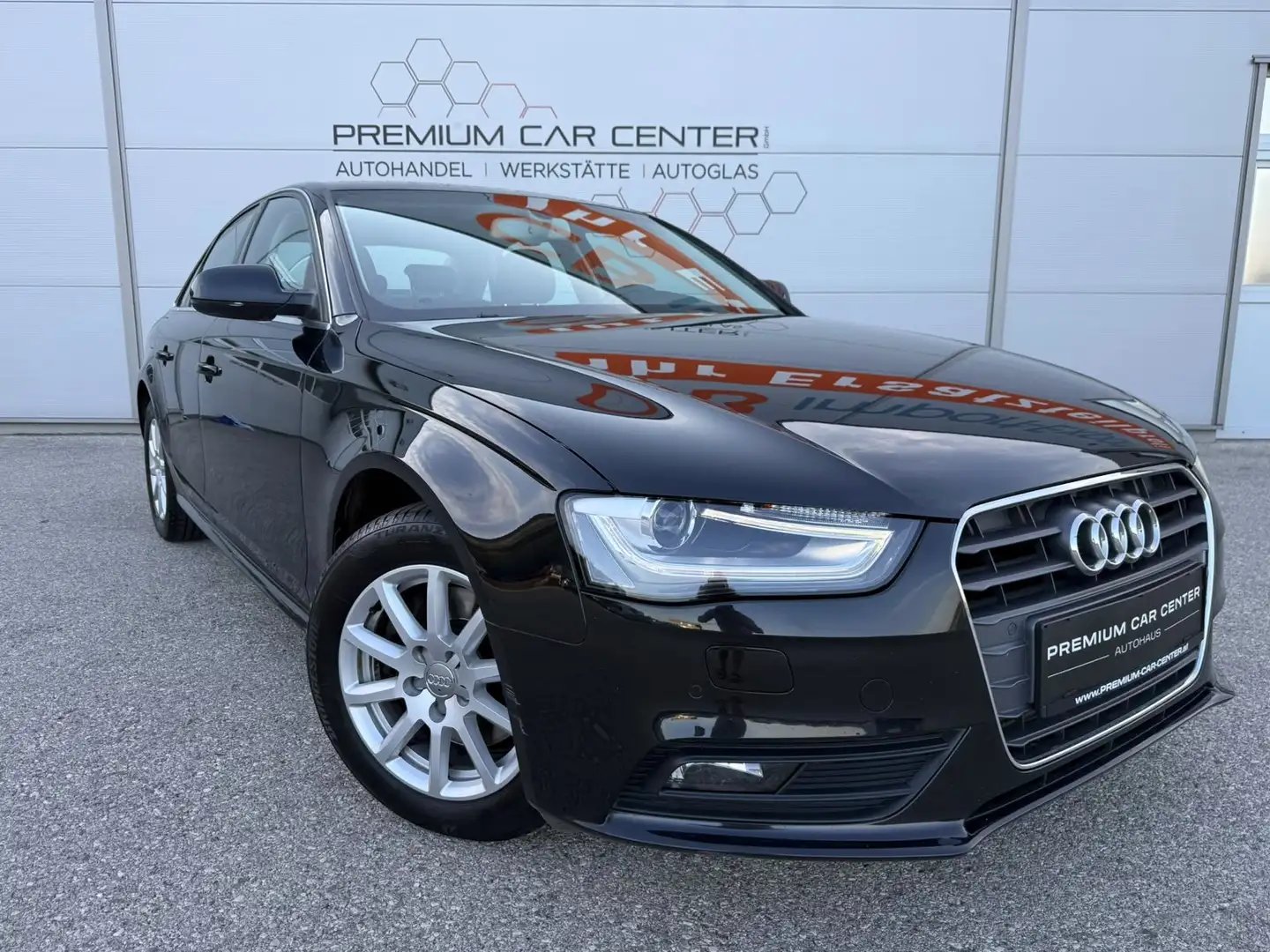 Audi A4 A4 2,0 TDI Style DPF XENON / AHV / BLUETOOTH Schwarz - 1