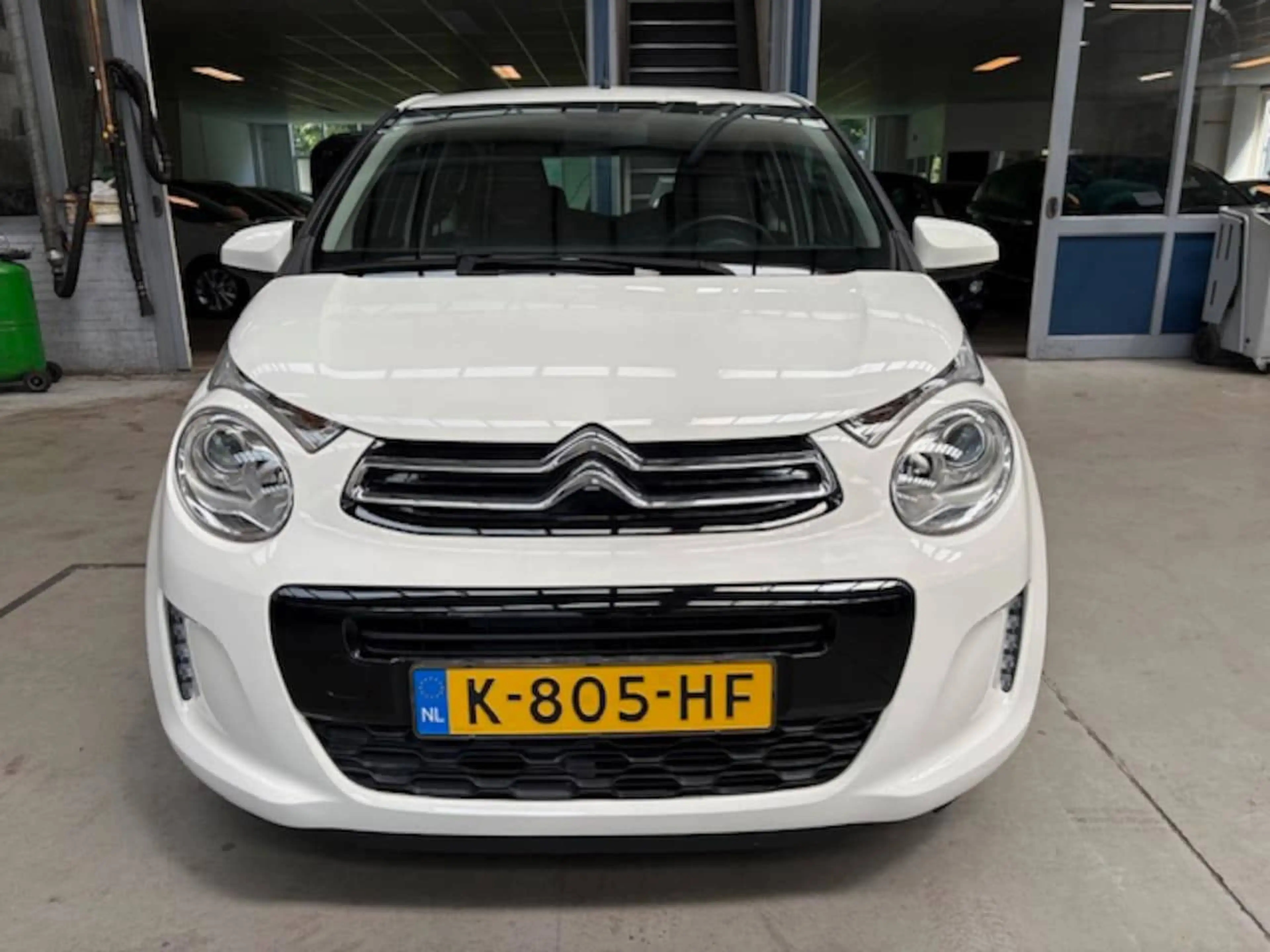 Citroen C1 1.0 VTi Shine | Apple carplay / Android auto | Nav — photo 10