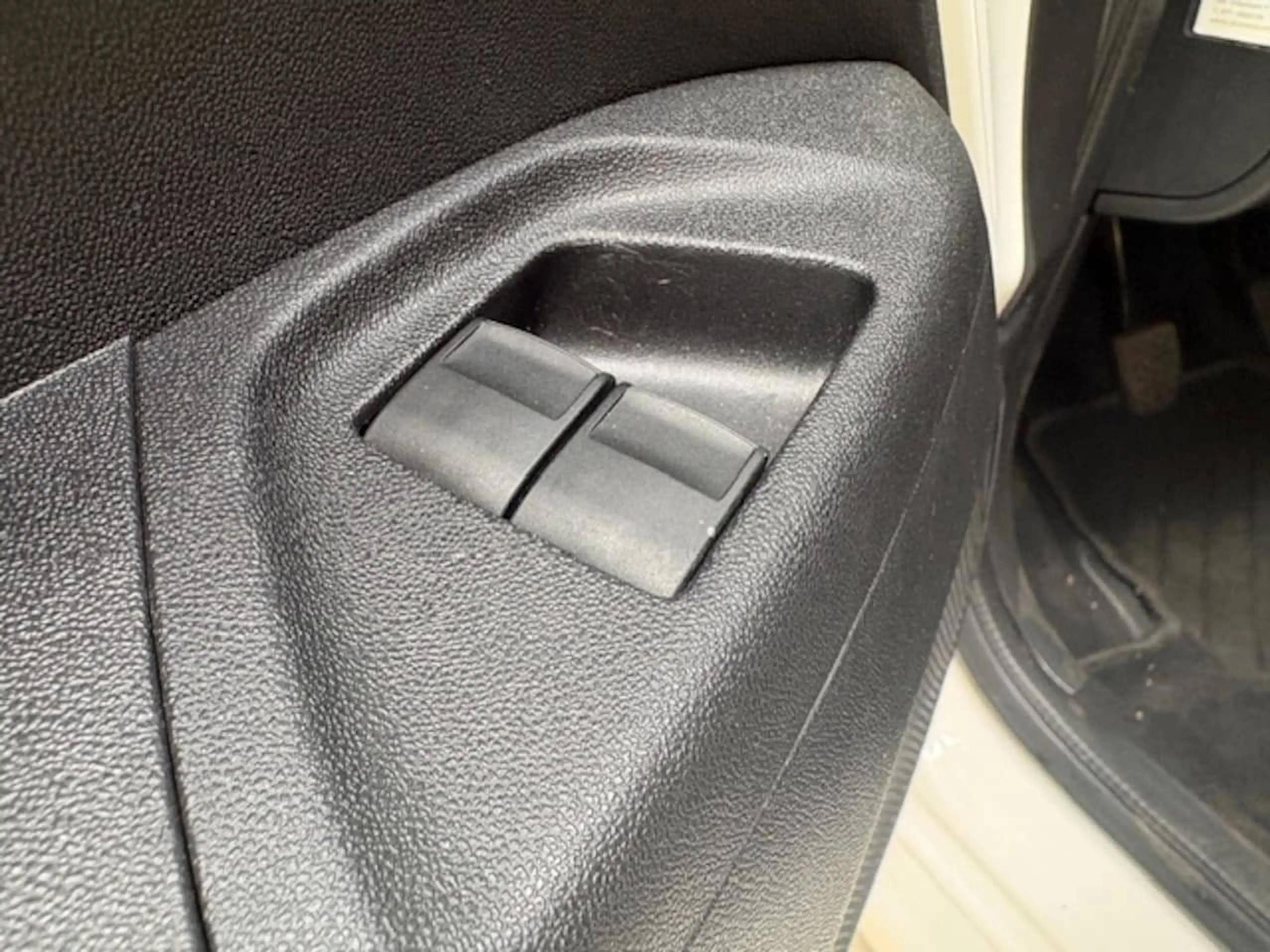Citroen C1 1.0 VTi Shine | Apple carplay / Android auto | Nav — photo 12