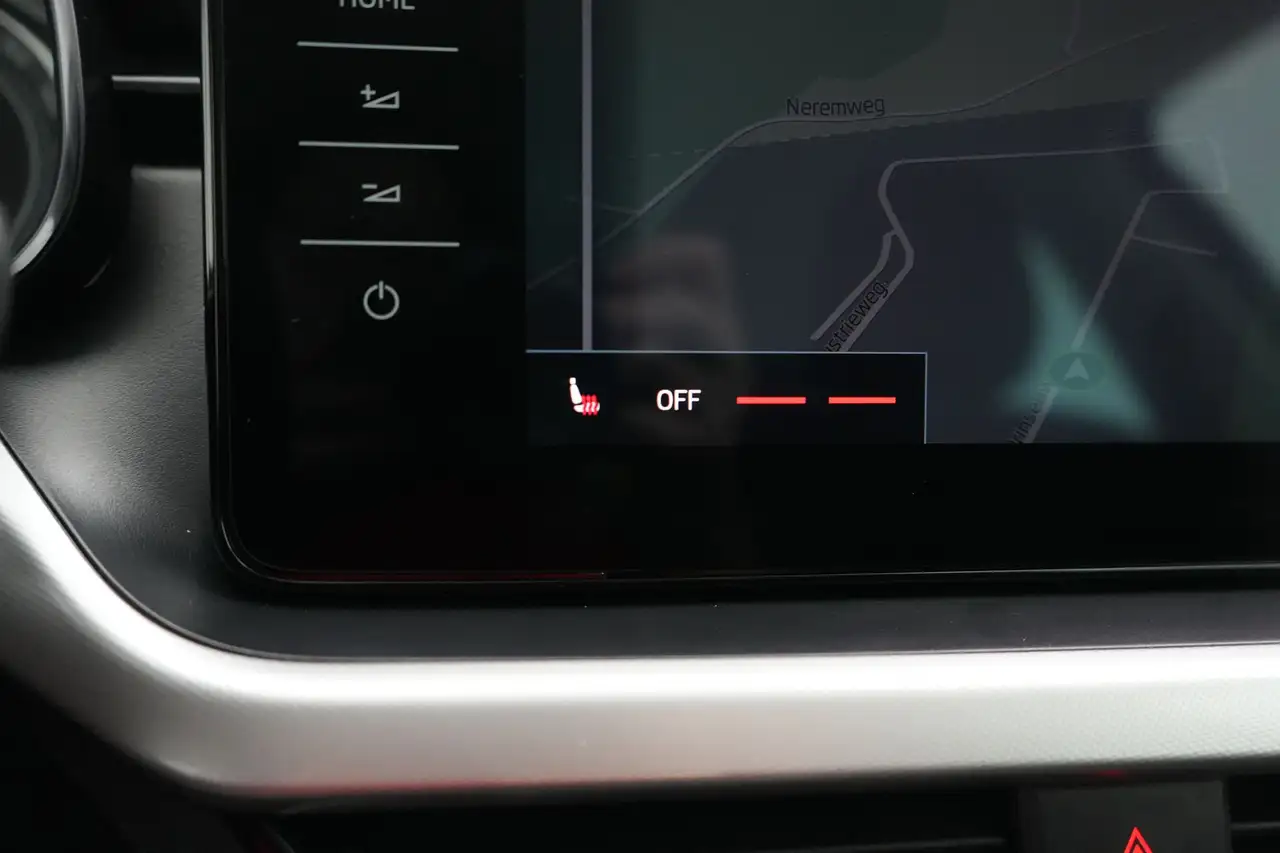 Skoda Kamiq 1.0 TSI DSG Ambition Corporate LED GPS PDC CAM Key, миниатюра 23