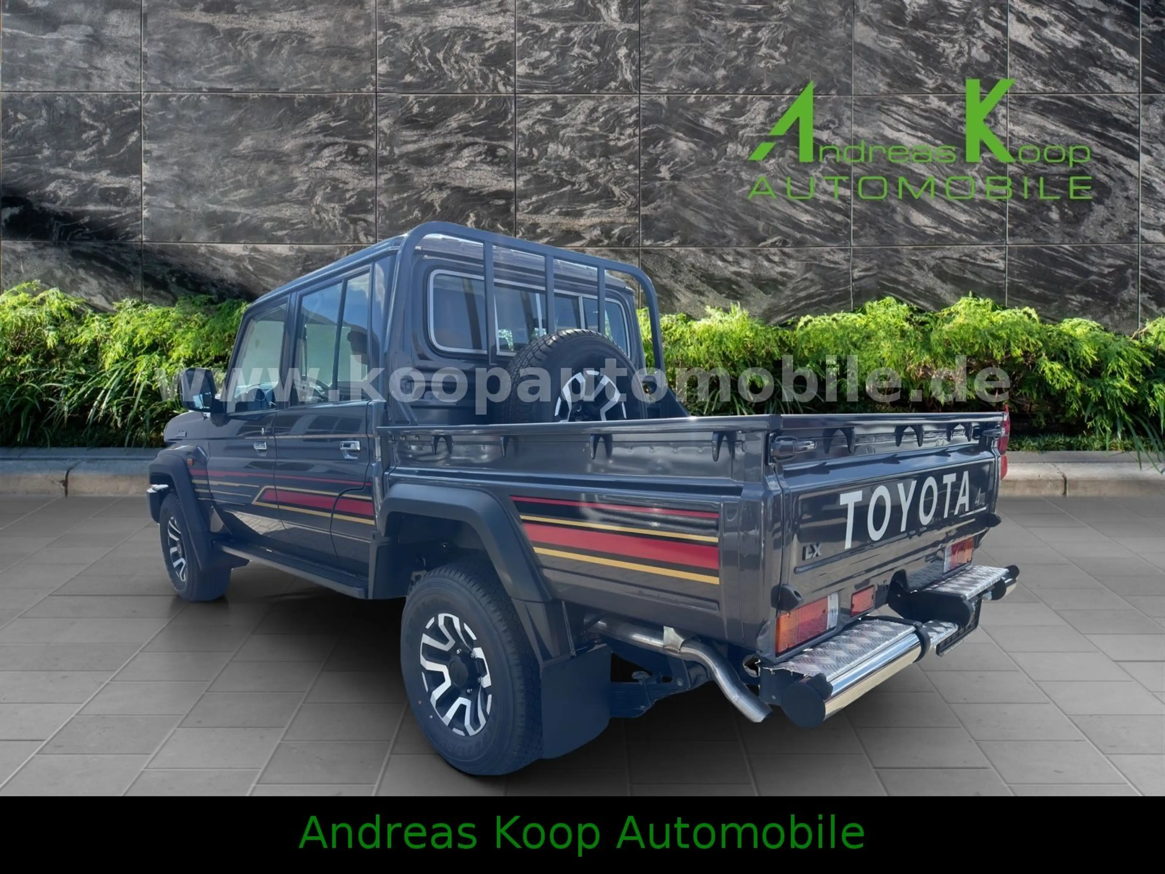 Toyota Land Cruiser GDJ 79DC 2,8-Diesel Aut. SDLX LED — photo 4