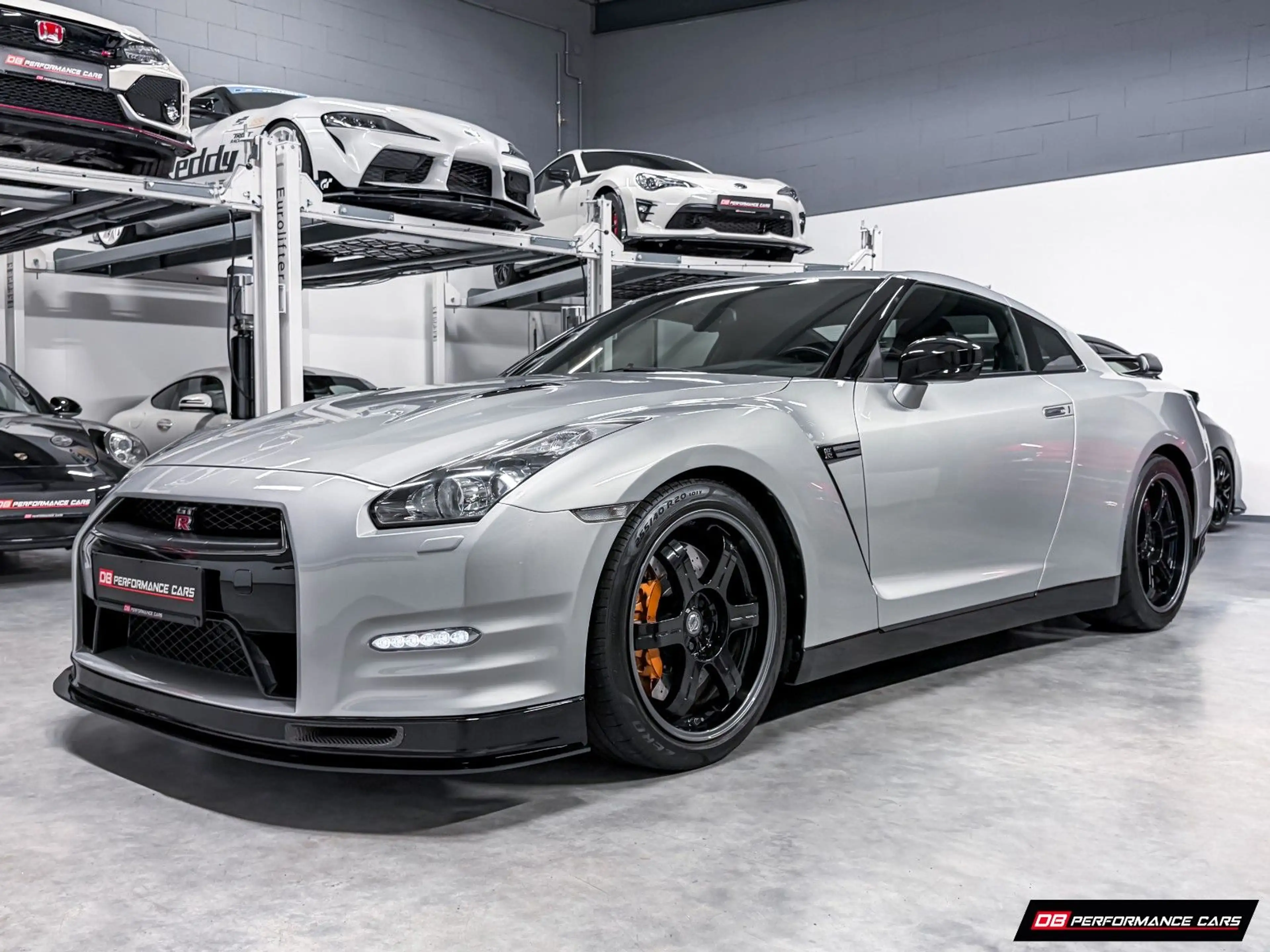 Nissan GT-R Track Pack, sehr selten, deutsches Fzg. — photo 11