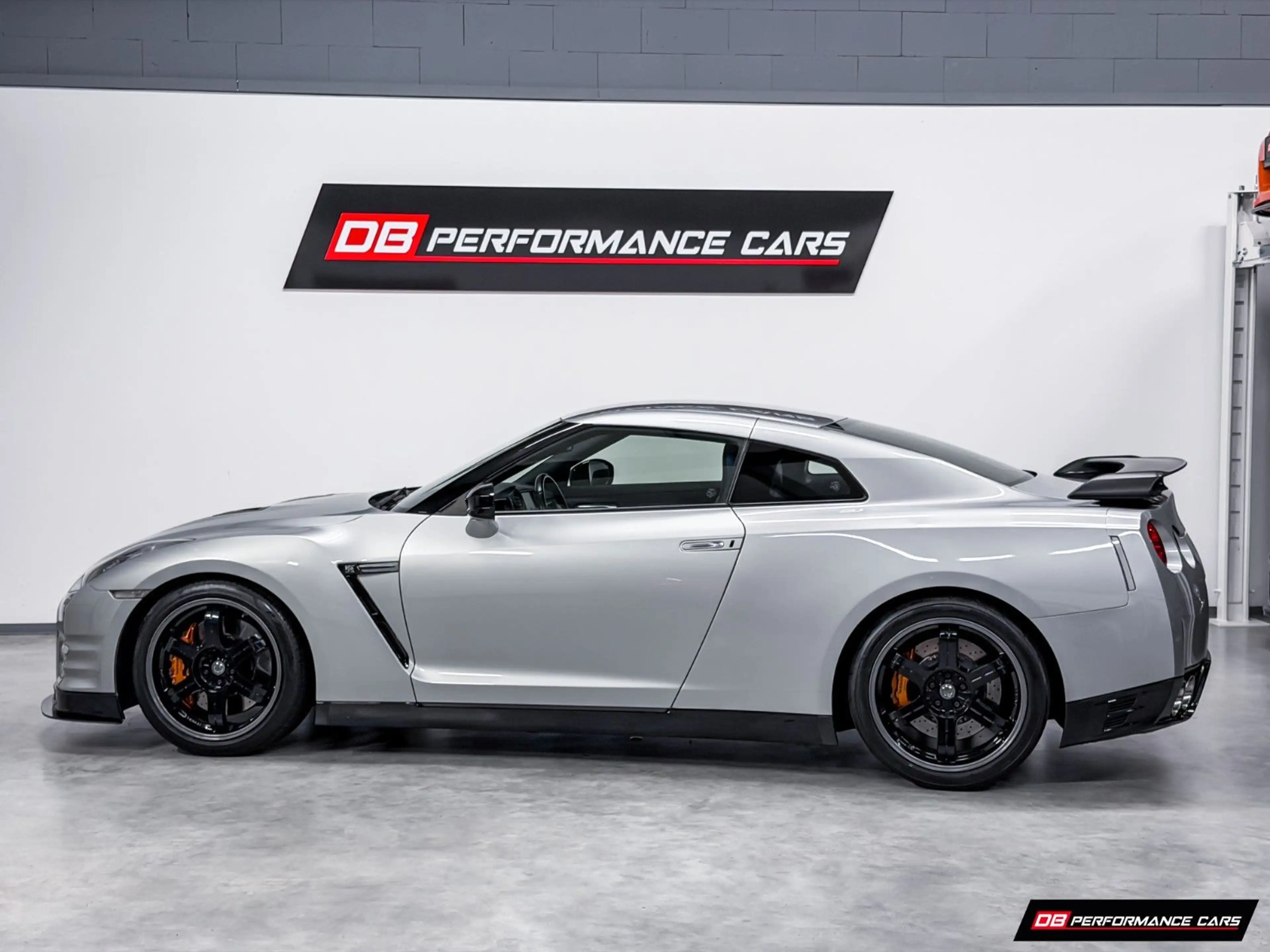 Nissan GT-R Track Pack, sehr selten, deutsches Fzg. — photo 9