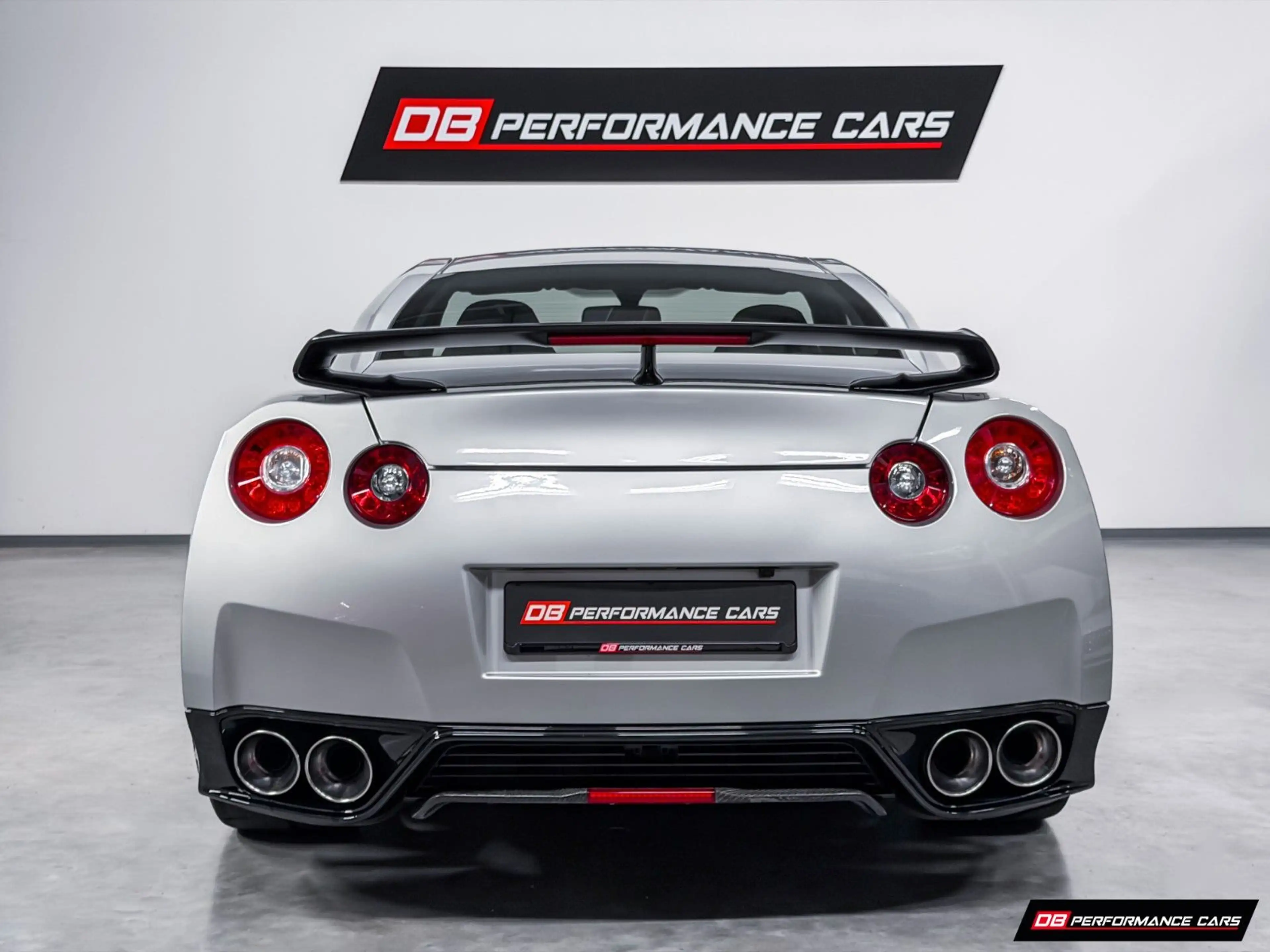 Nissan GT-R Track Pack, sehr selten, deutsches Fzg. — photo 13