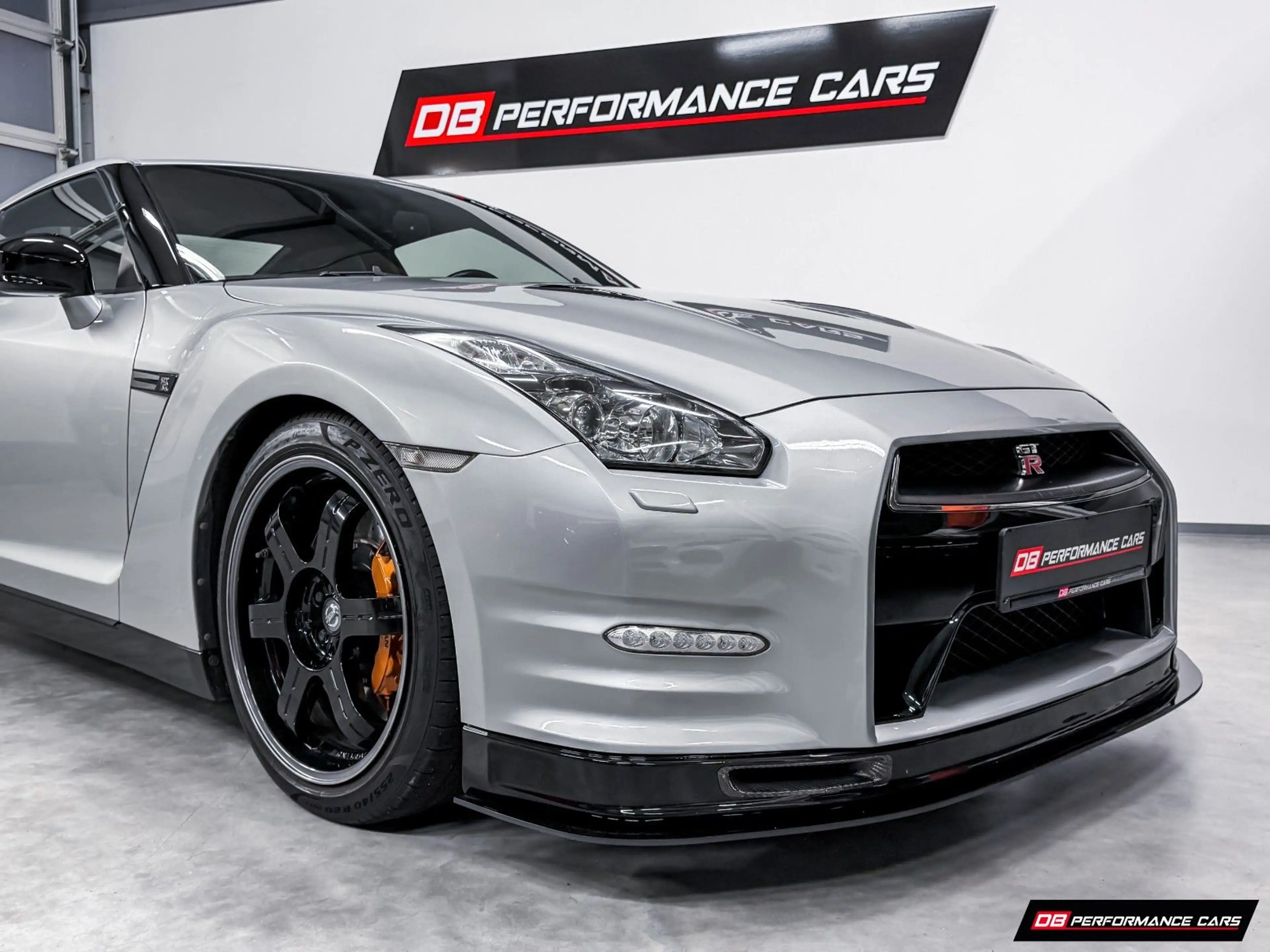 Nissan GT-R Track Pack, sehr selten, deutsches Fzg. — photo 3