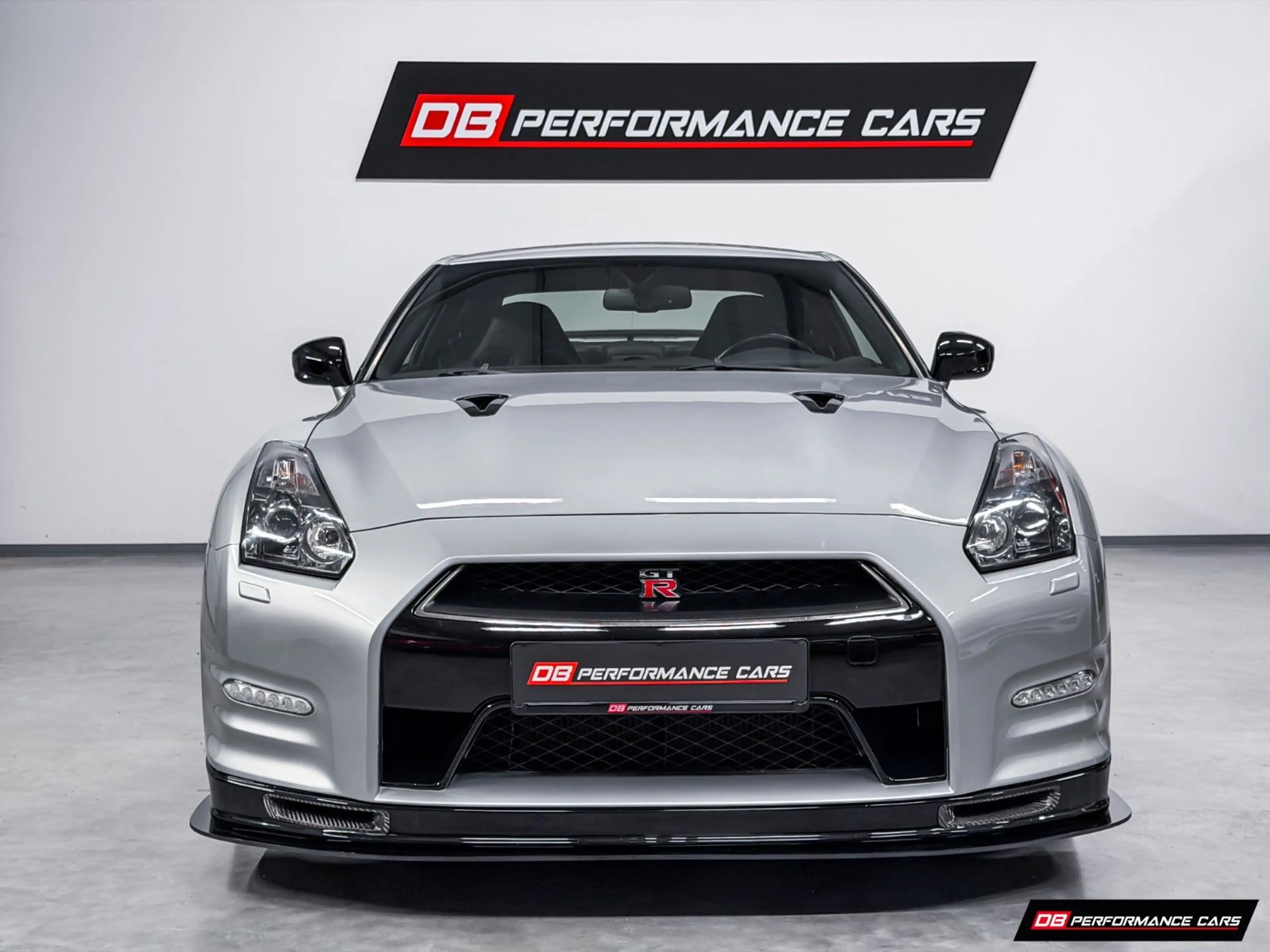 Nissan GT-R Track Pack, sehr selten, deutsches Fzg. — photo 4
