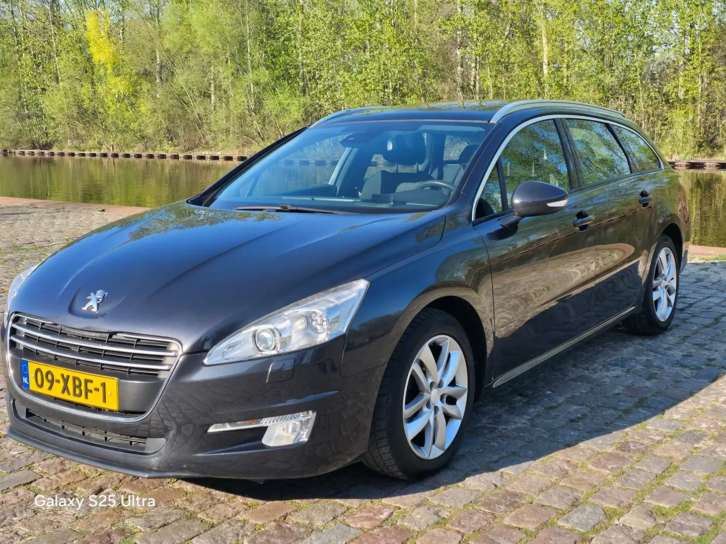 Peugeot 508 SW 1.6 THP Active Luxe uitvoering panorama dak cru Grijs - 2