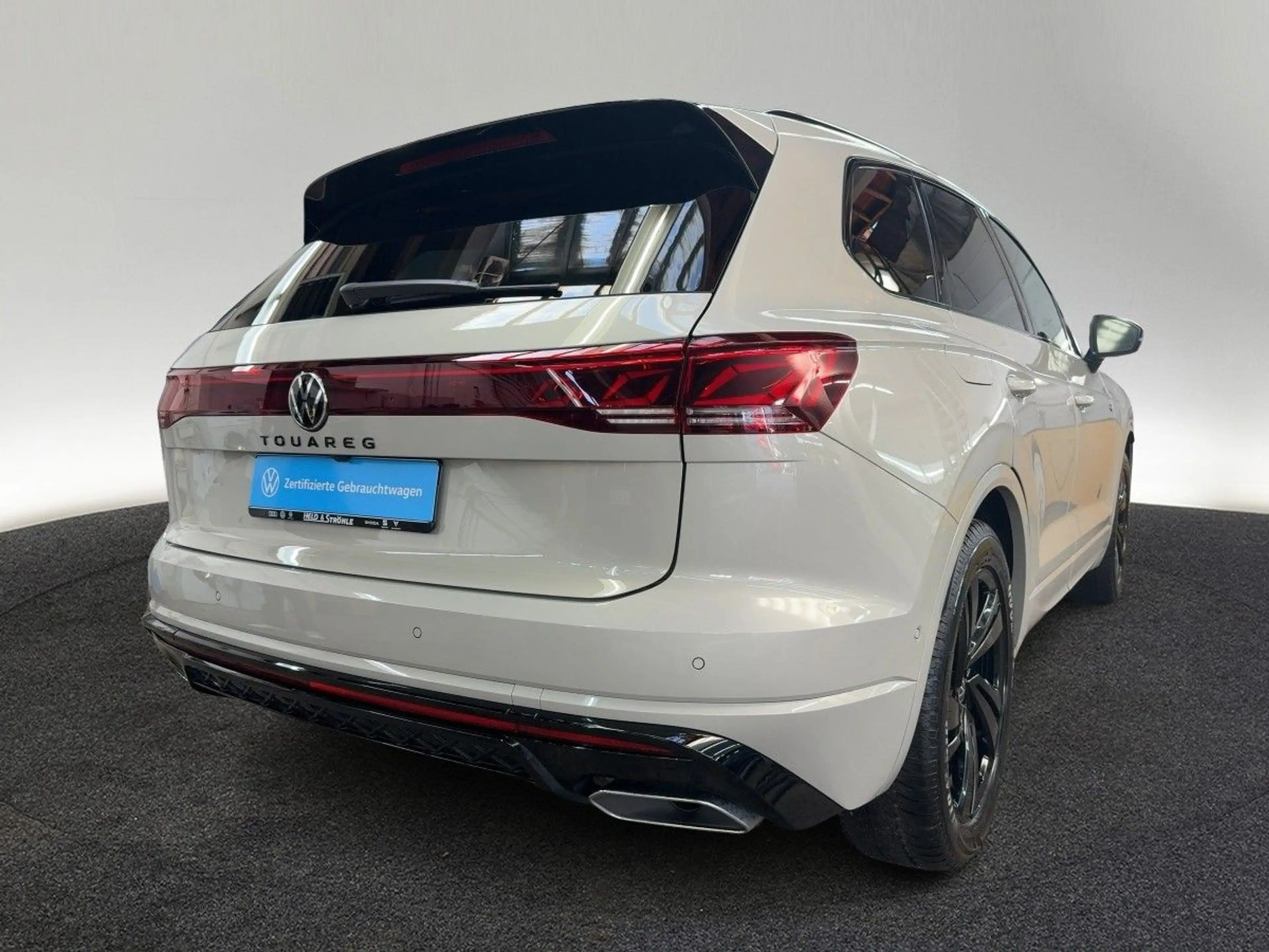 Volkswagen Touareg R-LINE BLACK 3.0 TDI 21 AHK LUFT IQ STHZ — photo 4