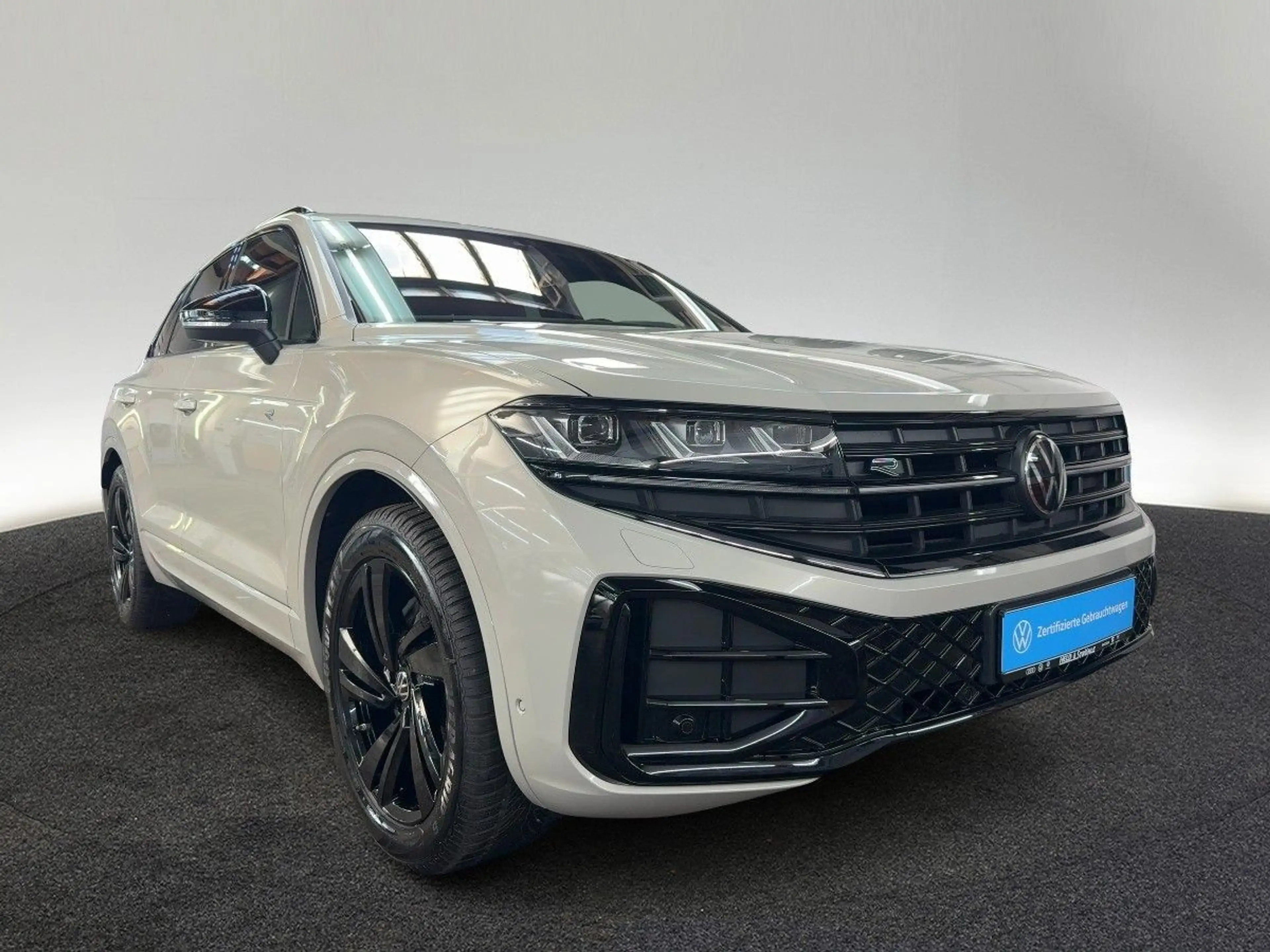 Volkswagen Touareg R-LINE BLACK 3.0 TDI 21 AHK LUFT IQ STHZ — photo 5