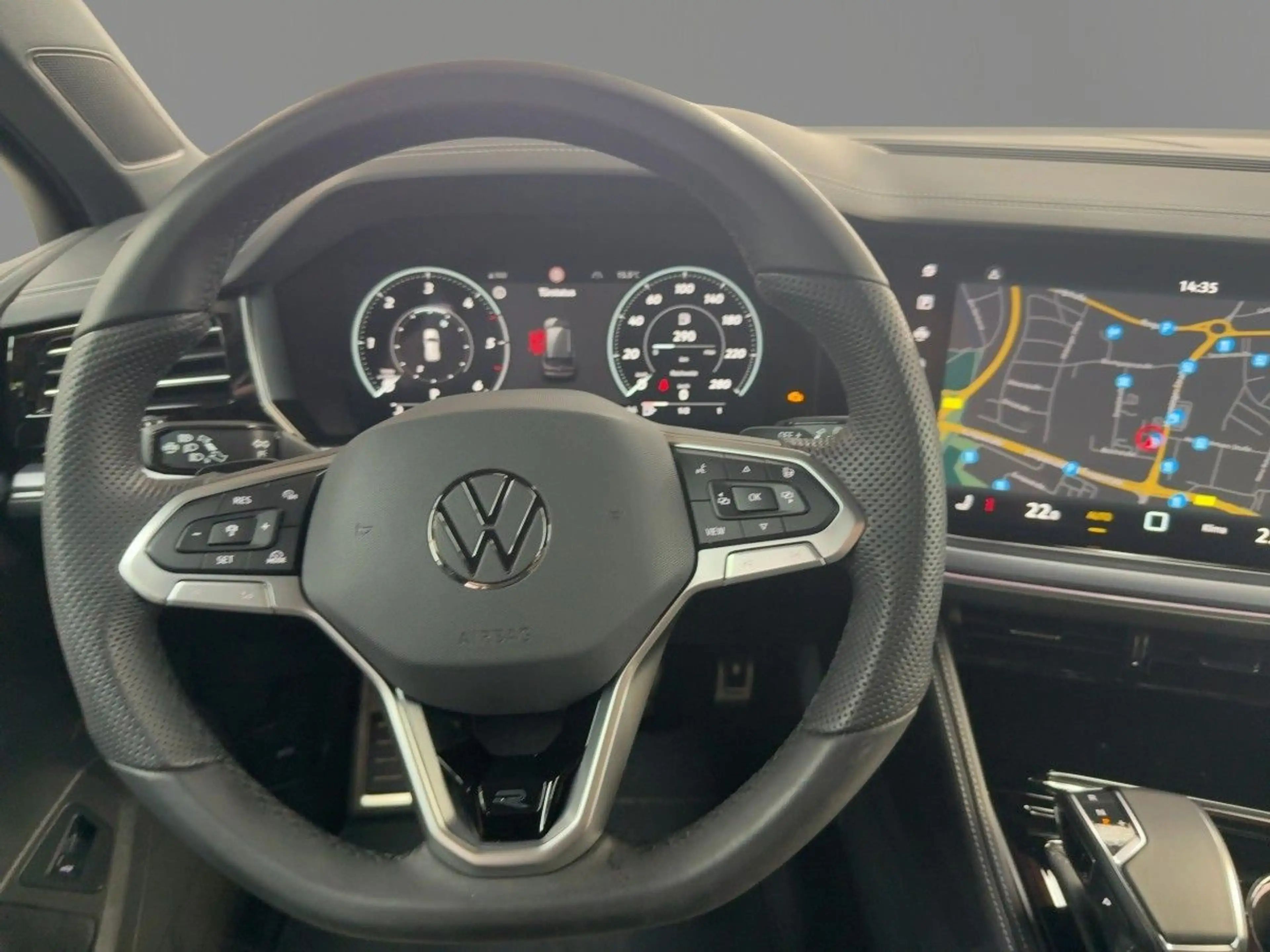 Volkswagen Touareg R-LINE BLACK 3.0 TDI 21 AHK LUFT IQ STHZ — photo 12