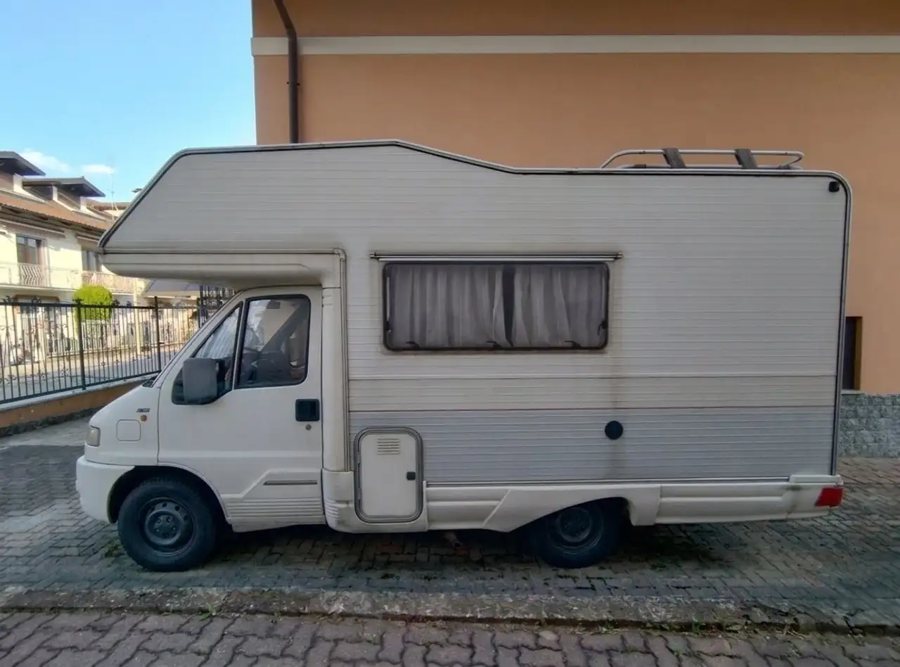 Caravans-Wohnm Fiat Ducato mansardato, foto 2