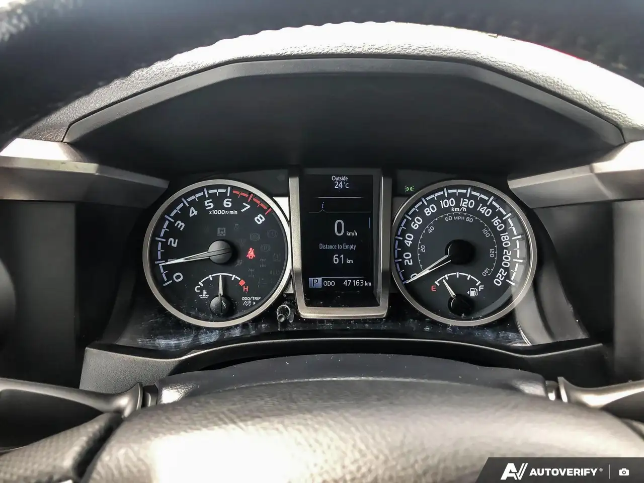 Toyota Tacoma снимка Toyota Tacoma