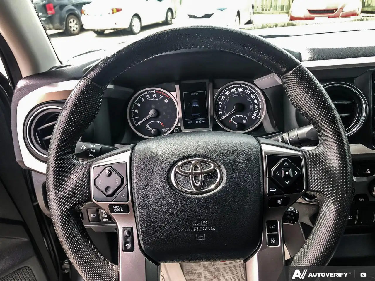 Toyota Tacoma снимка Toyota Tacoma
