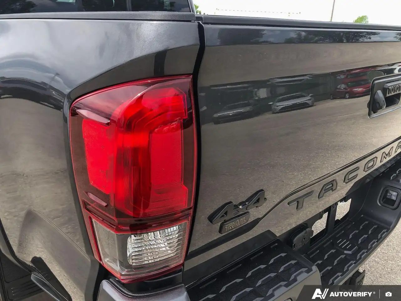 Toyota Tacoma снимка Toyota Tacoma
