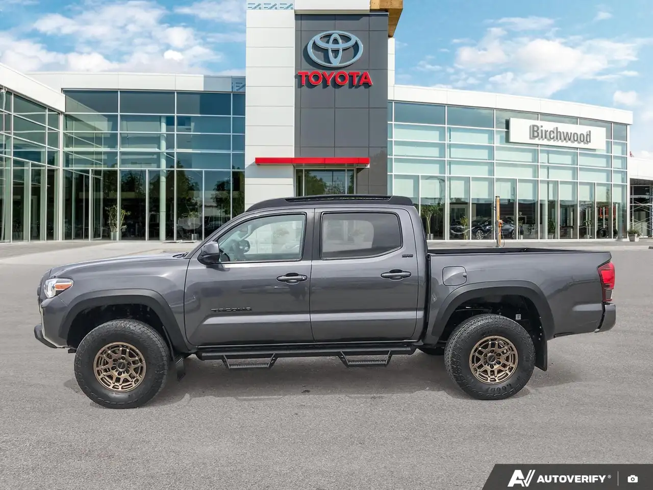 Toyota Tacoma снимка Toyota Tacoma