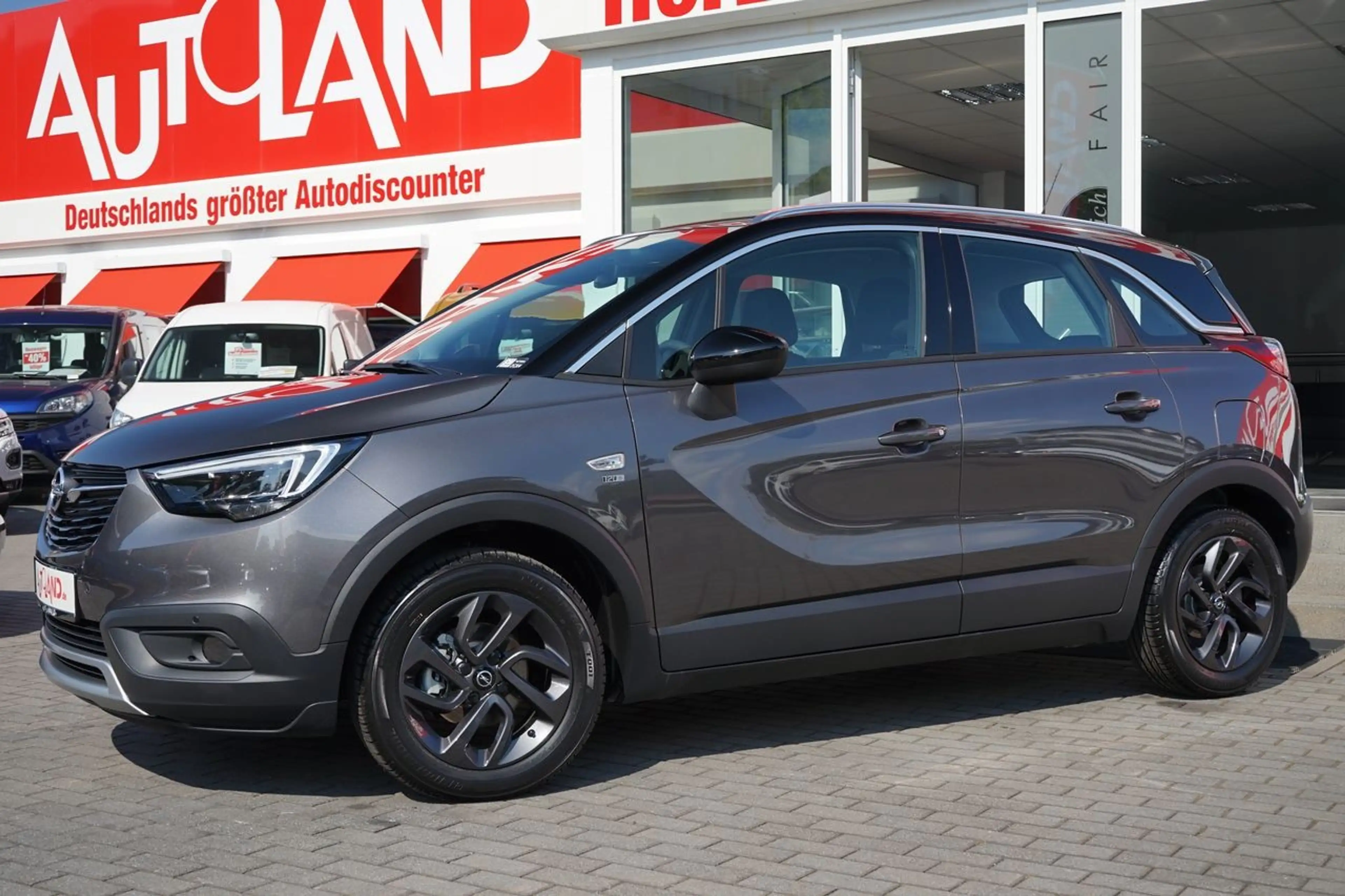 Opel Crossland 1.2 120 Jahre — photo 3