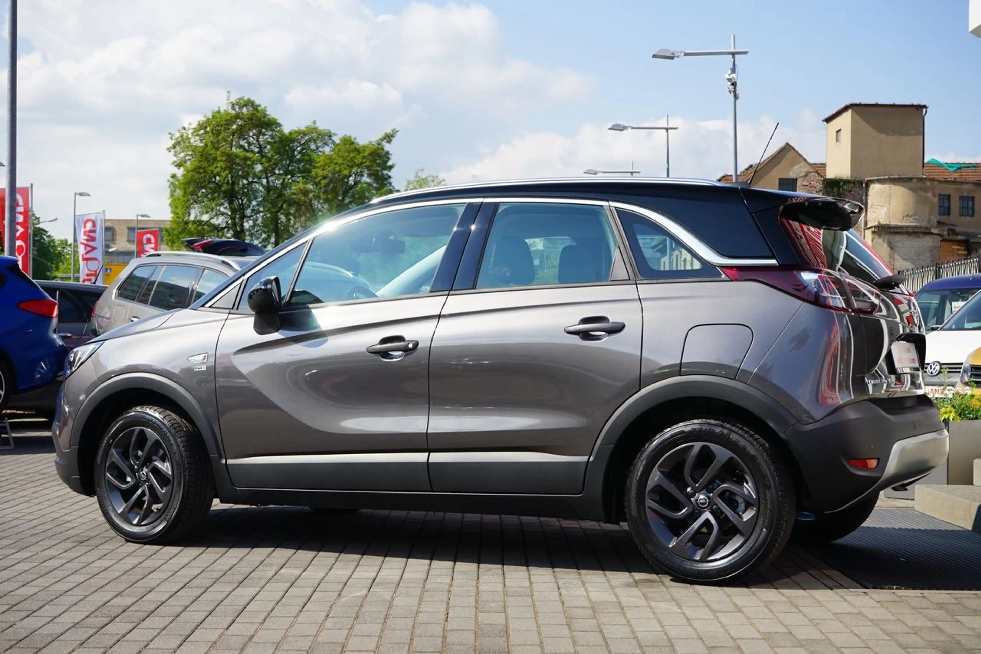 Opel Crossland 1.2 120 Jahre — photo 4