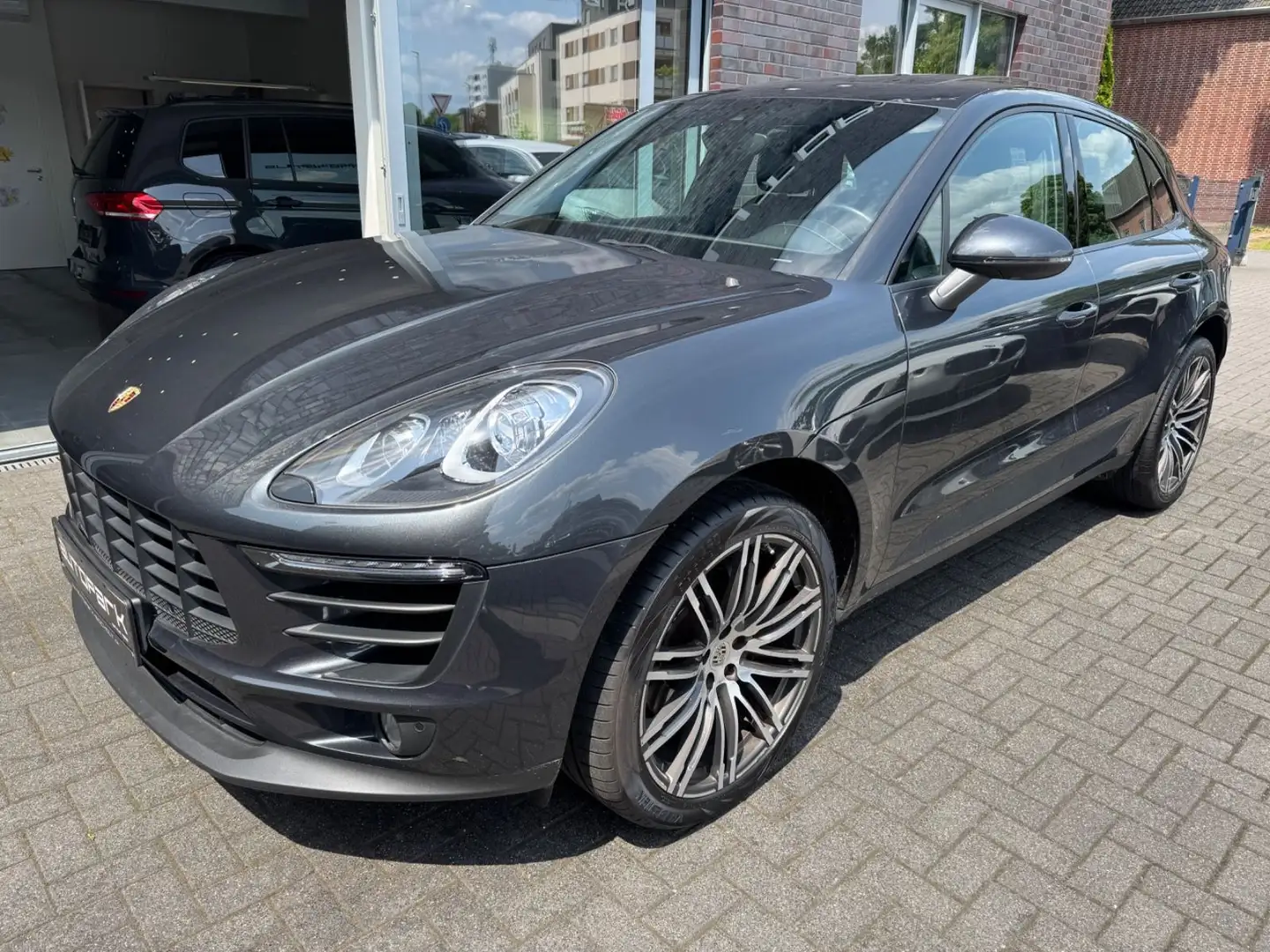 Porsche Macan 1.Hand Pano PDLS PCM Bi Luft 21" Grau - 1