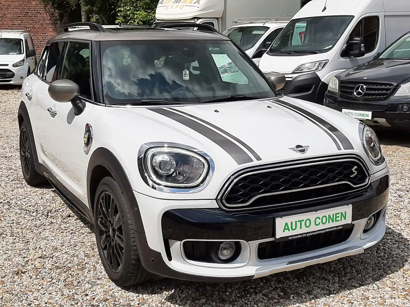 MINI Cooper SE Countryman John Works ALL4 Pano*HeadUp Bílá - 1