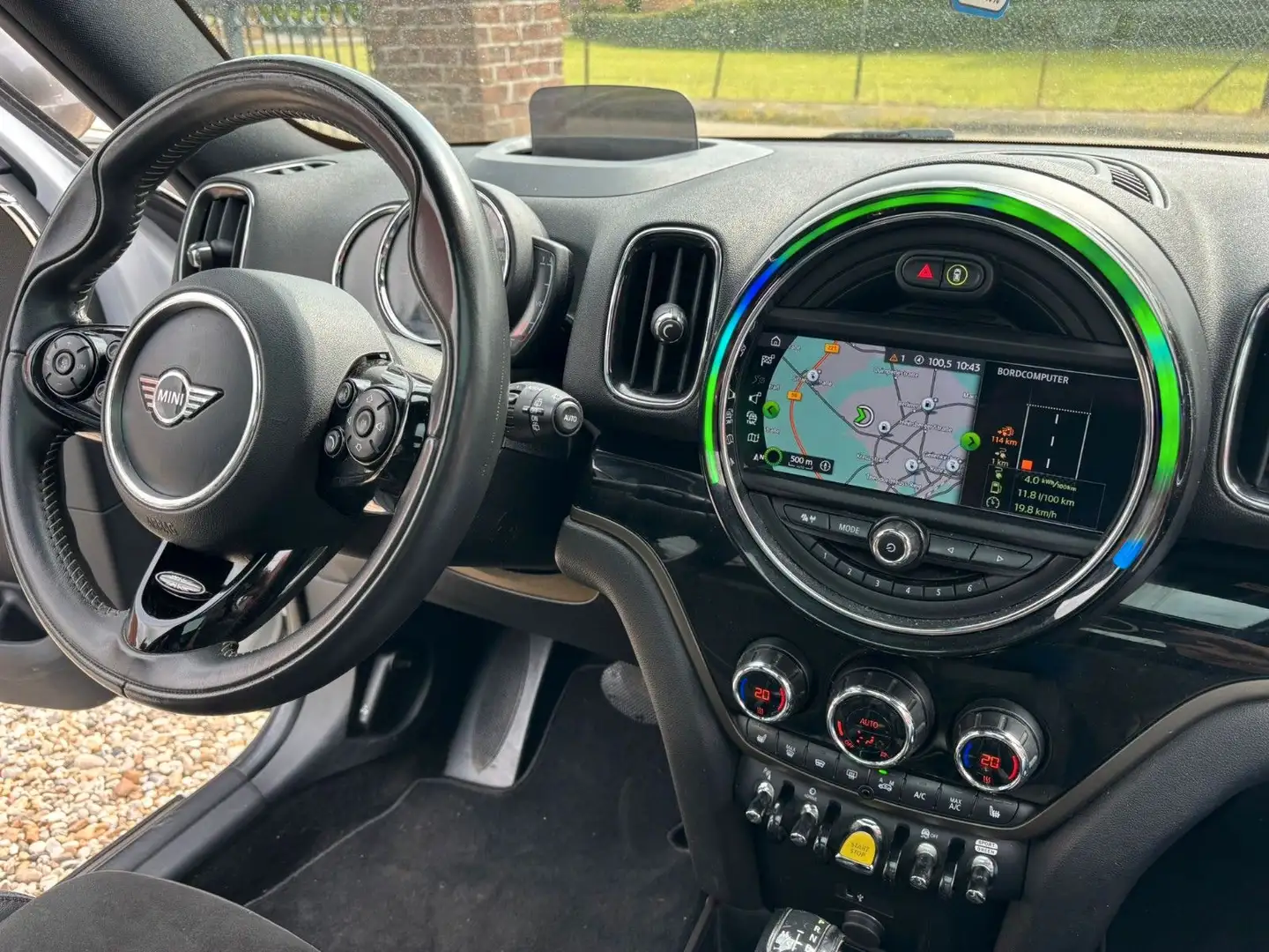 MINI Cooper SE Countryman John Works ALL4 Pano*HeadUp Bílá - 2