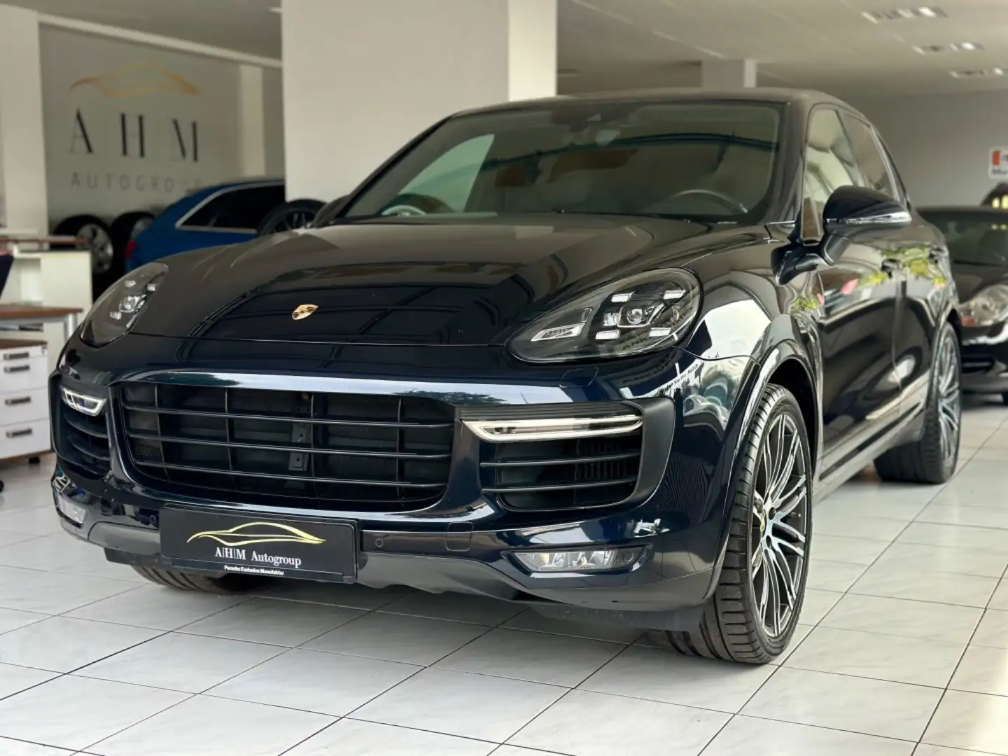 Porsche Cayenne Turbo 4.8/Chrono/S-Dach/22"/R-Cam/S-Heft Blau - 2