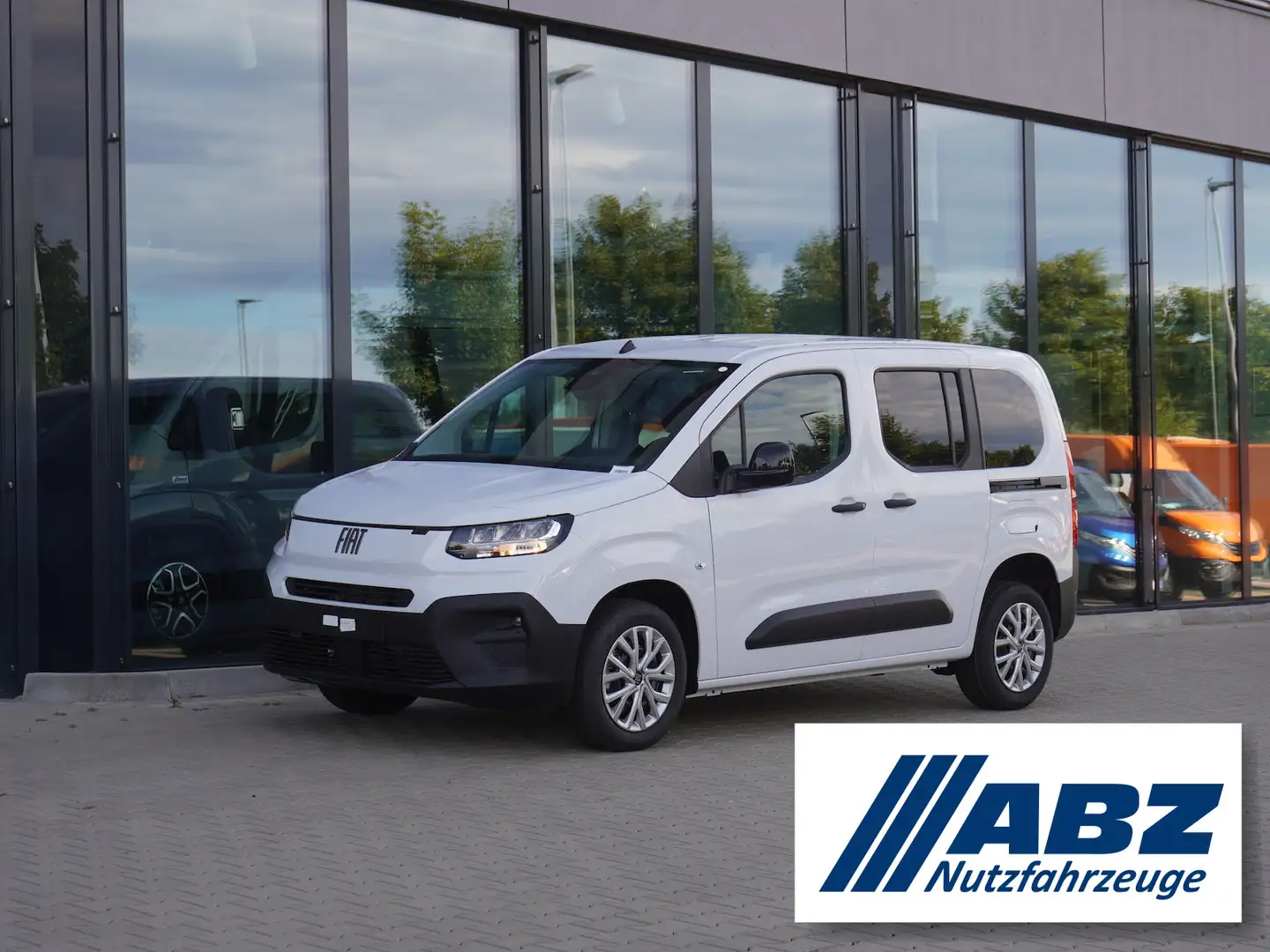 Fiat Doblo Kombi 1.5 100 / 10-Zoll Infotainment Blanc - 1