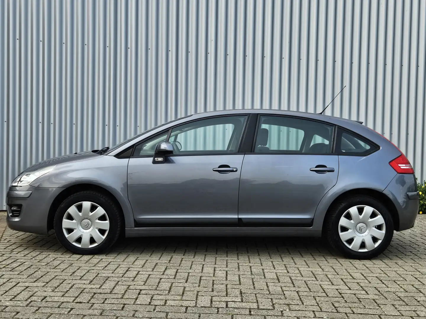 Citroen C4 1.6 HDiF Prestige /Dealer Onderhouden/Cruise/Trekh Grijs - 2