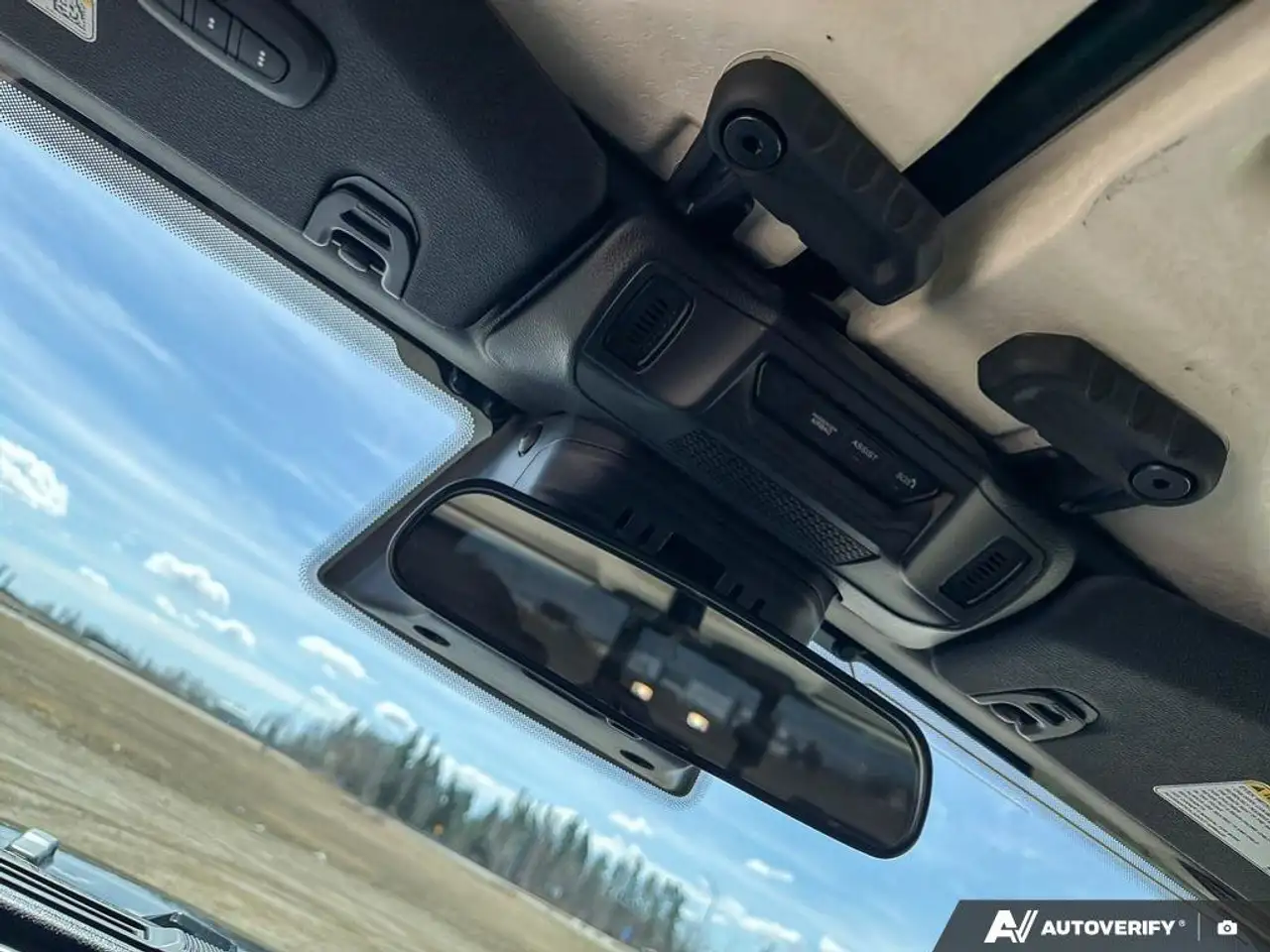 Jeep Gladiator снимка Jeep Gladiator