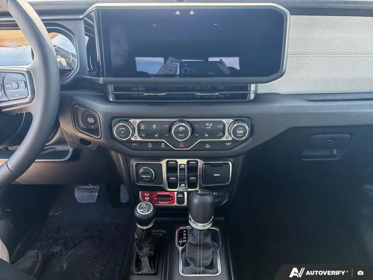 Jeep Gladiator снимка Jeep Gladiator