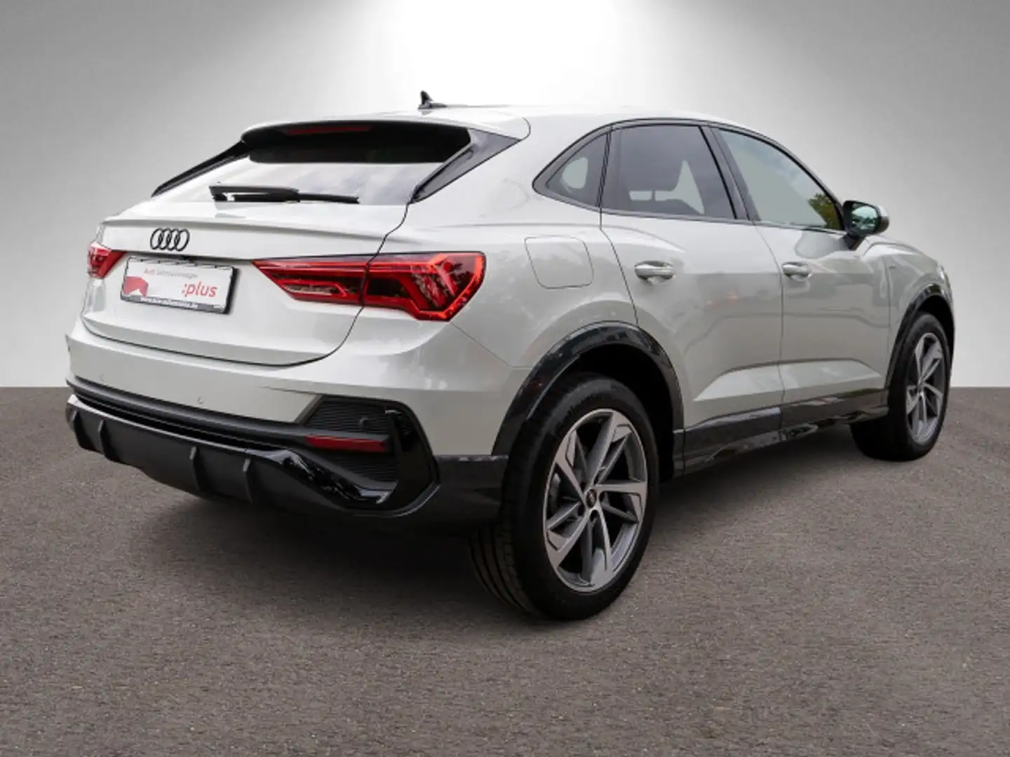 Audi Q3 S line 45 Stron Navi LED AHK Silber - 2