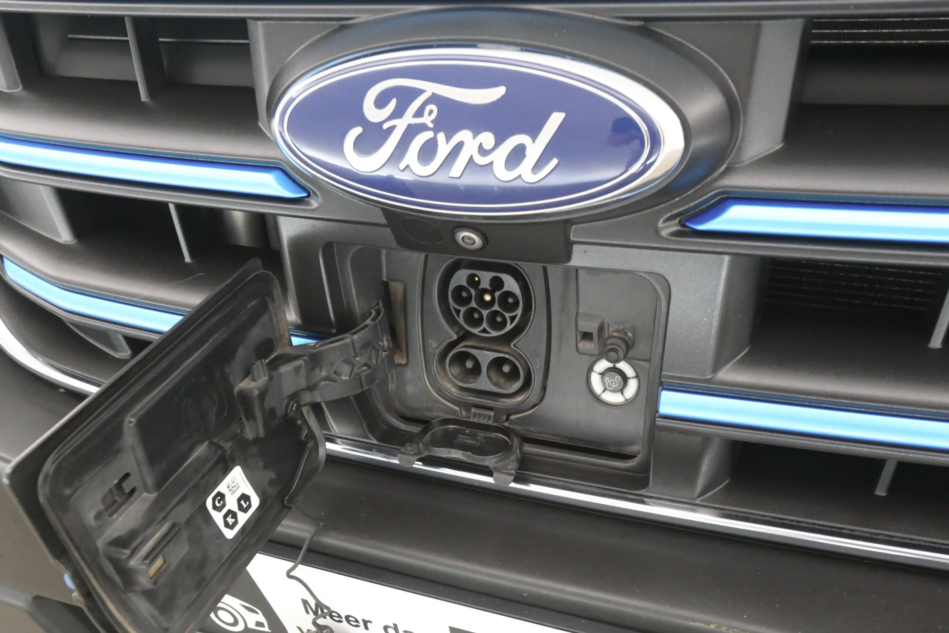 Ford E-Transit L3H2 68 kWh | Snelladen | SOH 95% | 360° | Clima | — photo 8