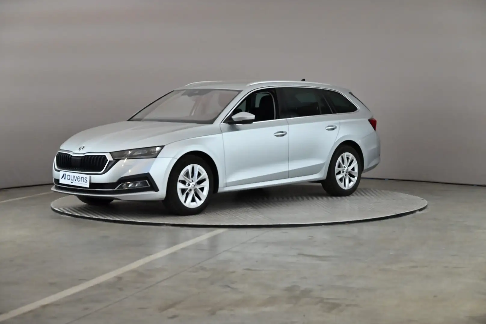 Skoda Octavia Combi 2.0 CR TDi DSG Style Launch LEDER/STOF LED G Argent - 1