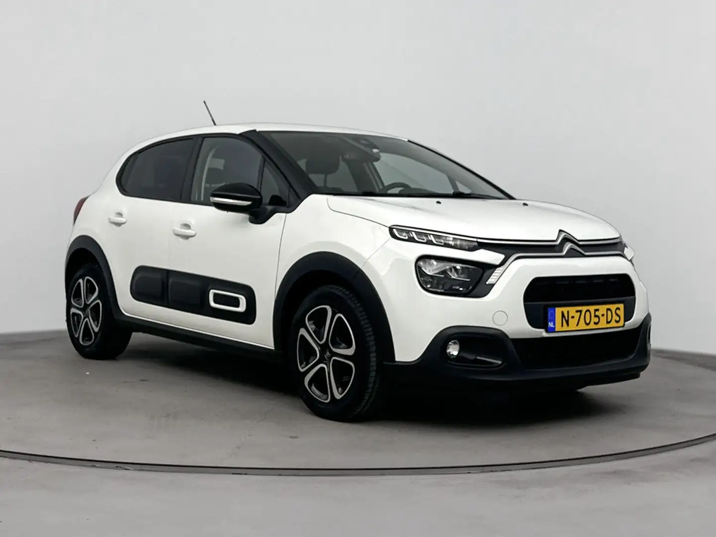 Citroen C3 1.2 82 pk Feel | 1ste eigenaar | Parkeersensoren | Blanc - 2