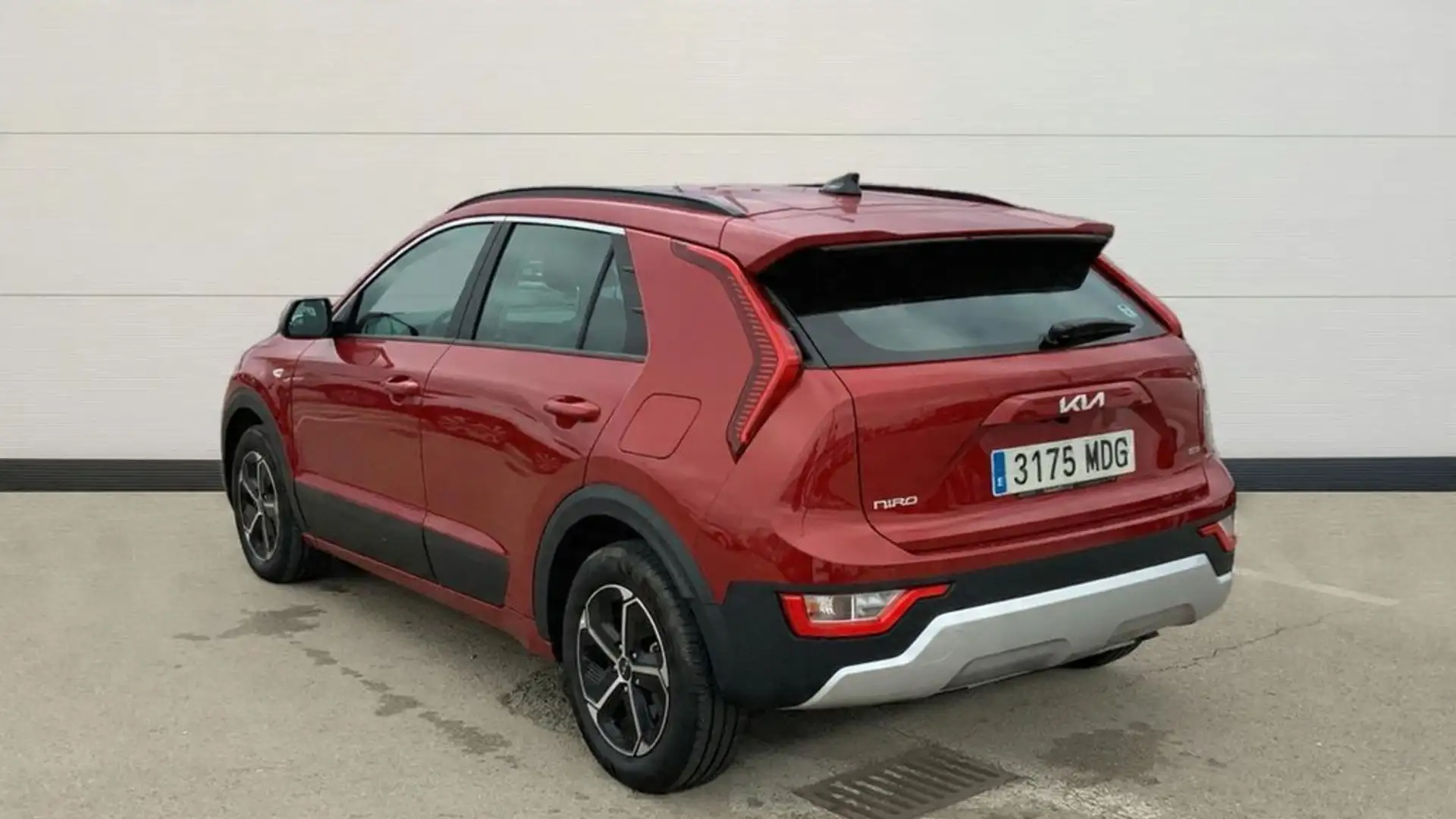 Kia Niro 1.6 GDI HEV CONCEPT 141 5P Rojo - 2