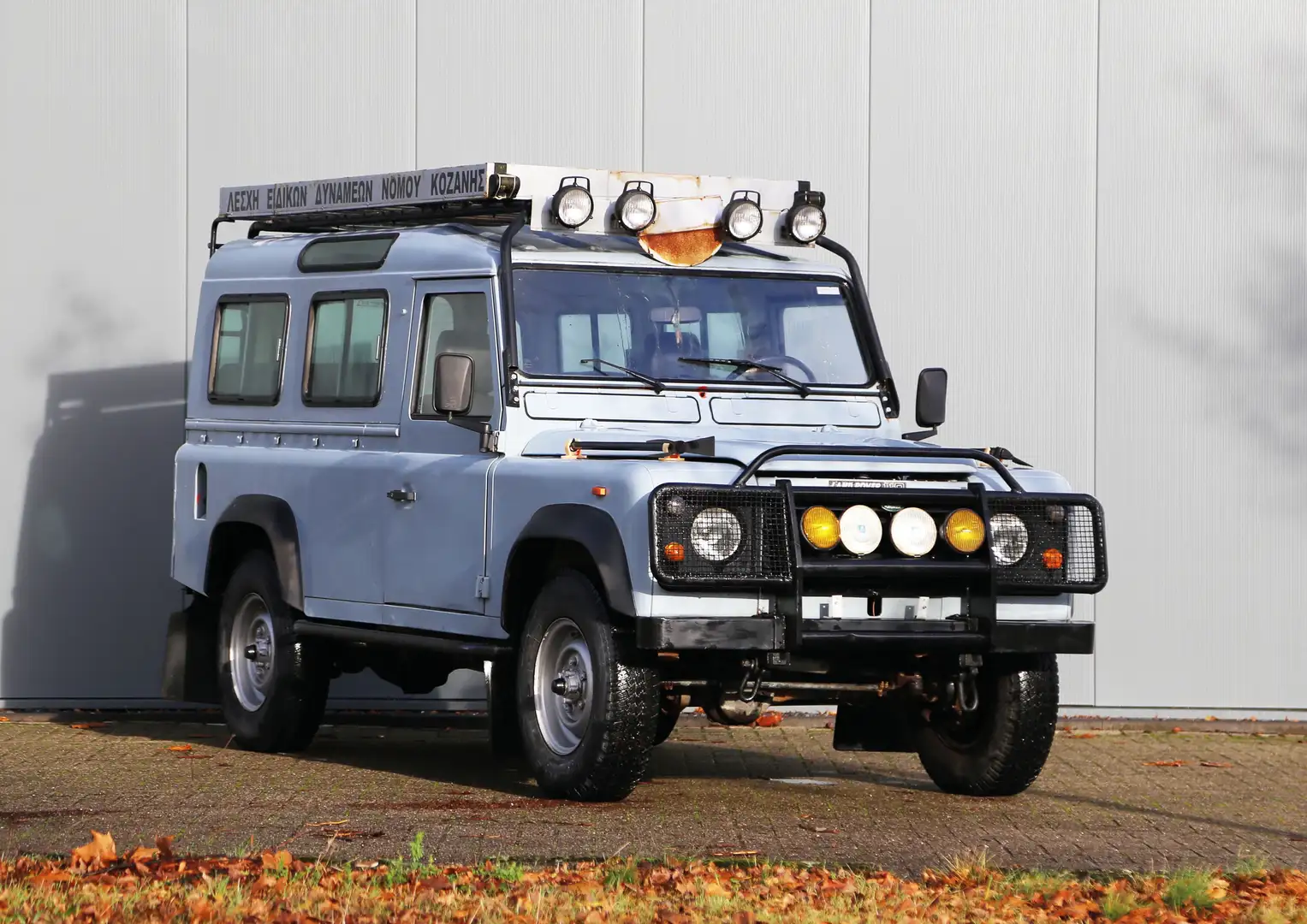 Land Rover Defender 110 Original V8 Blau - 1