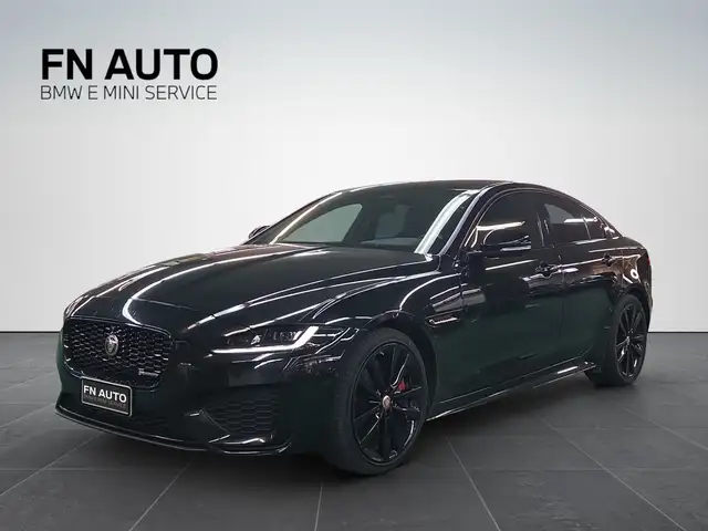 Jaguar XE XE 2.0 D 204 CV AWD aut. Black Edition