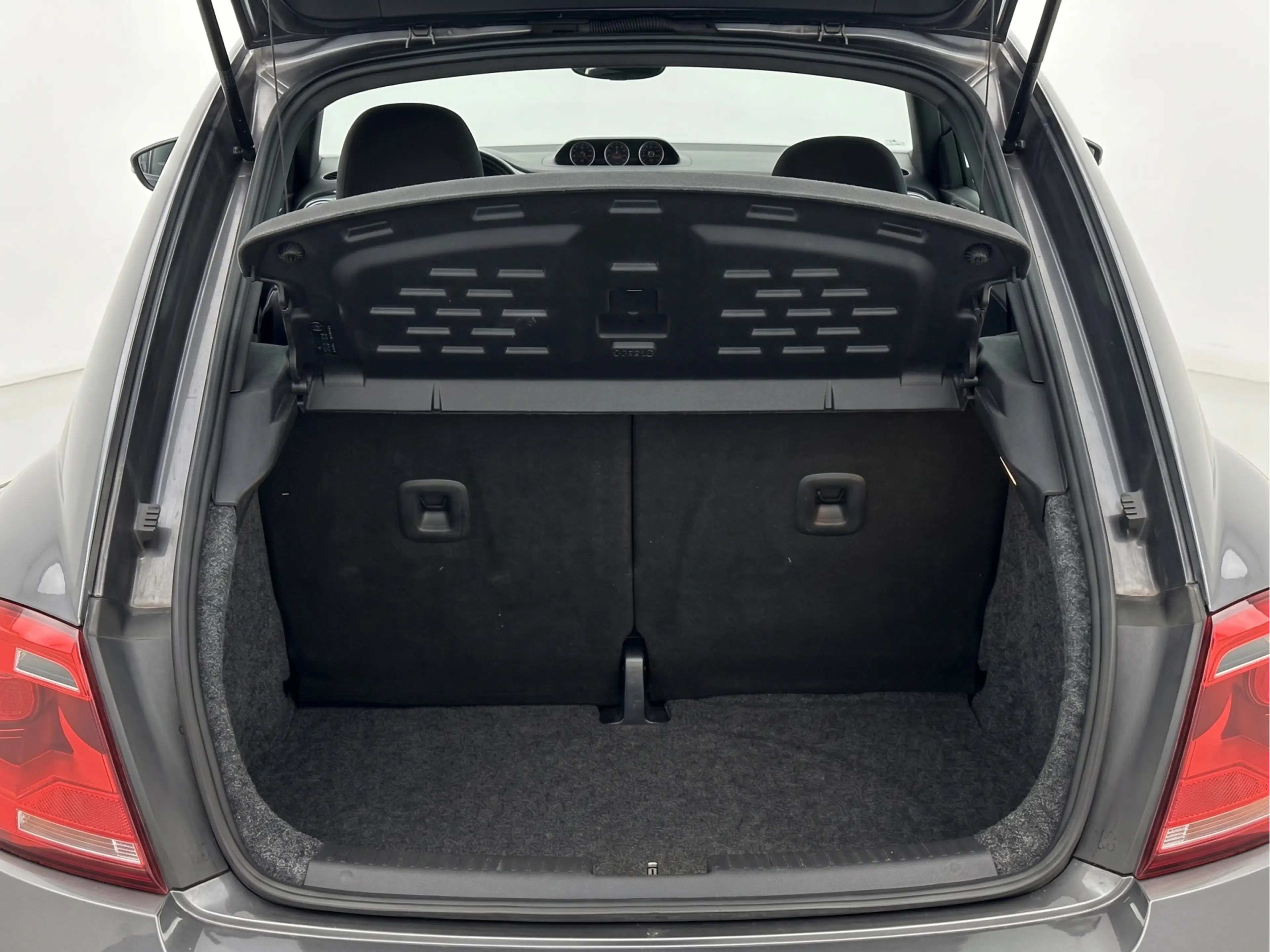 Volkswagen Beetle 1.2 TSI Design — photo 22