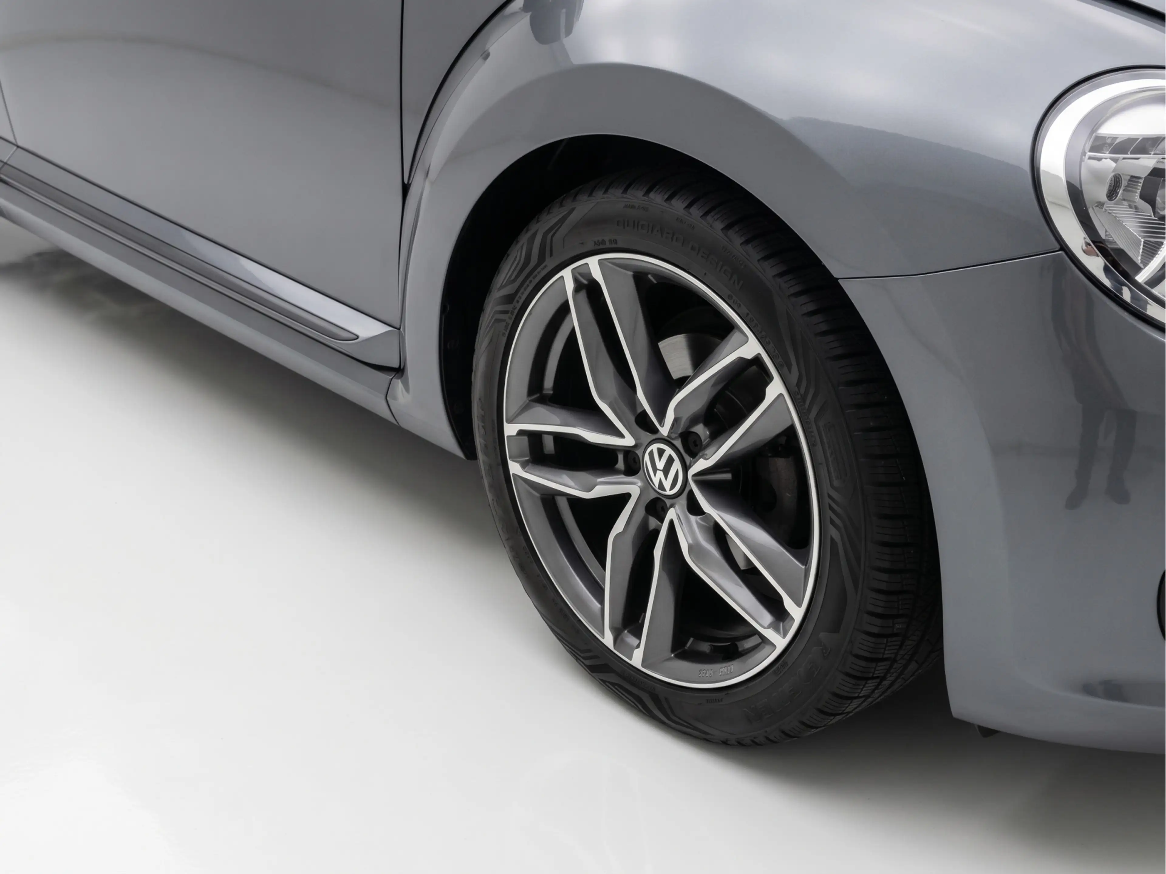Volkswagen Beetle 1.2 TSI Design — photo 9