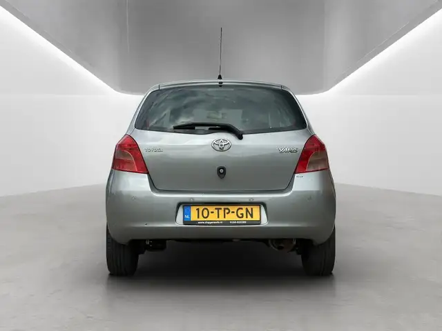 Toyota Yaris view 6