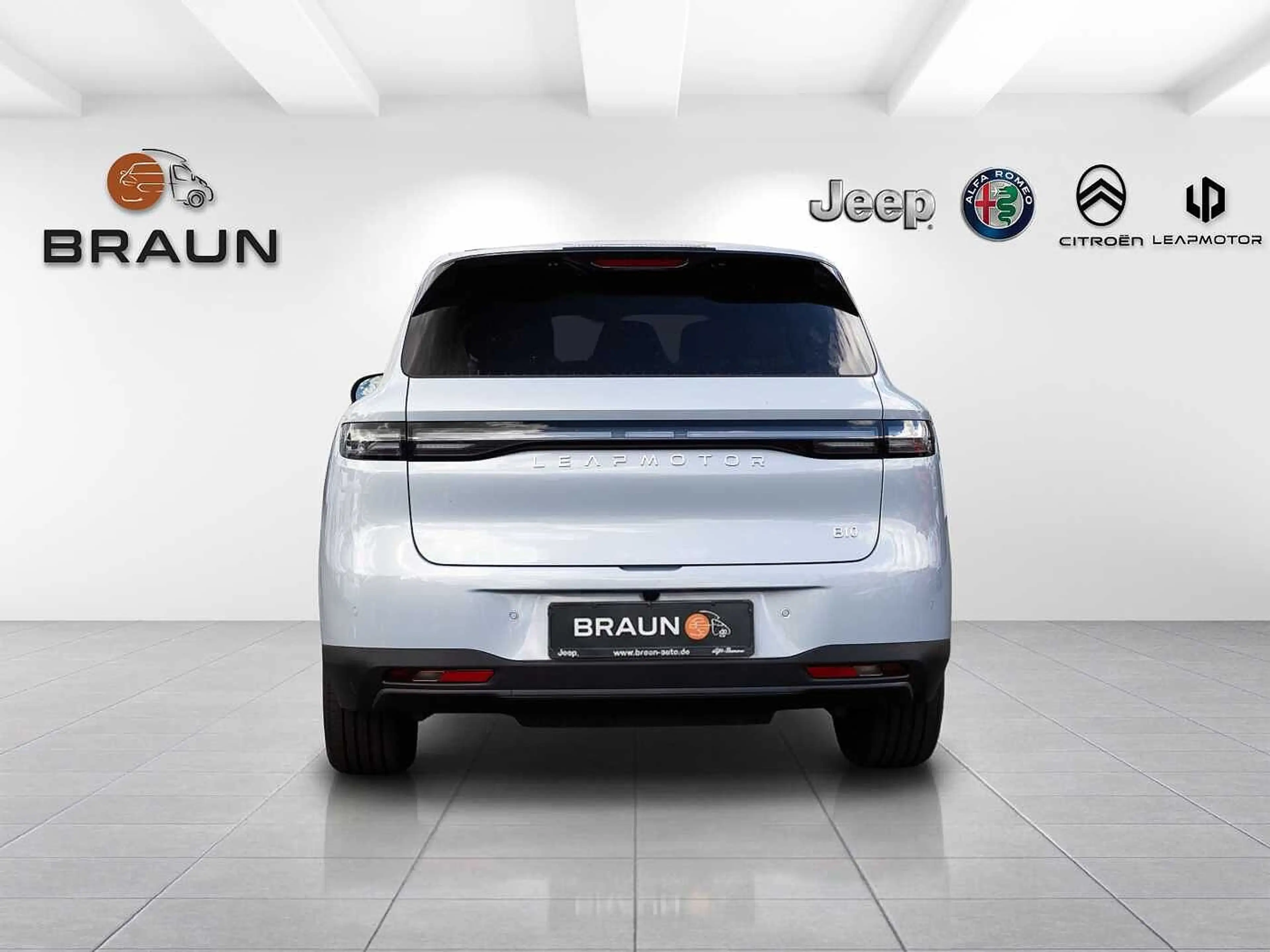 Leapmotor B10 67,1 kWh Design Pro Max — photo 4